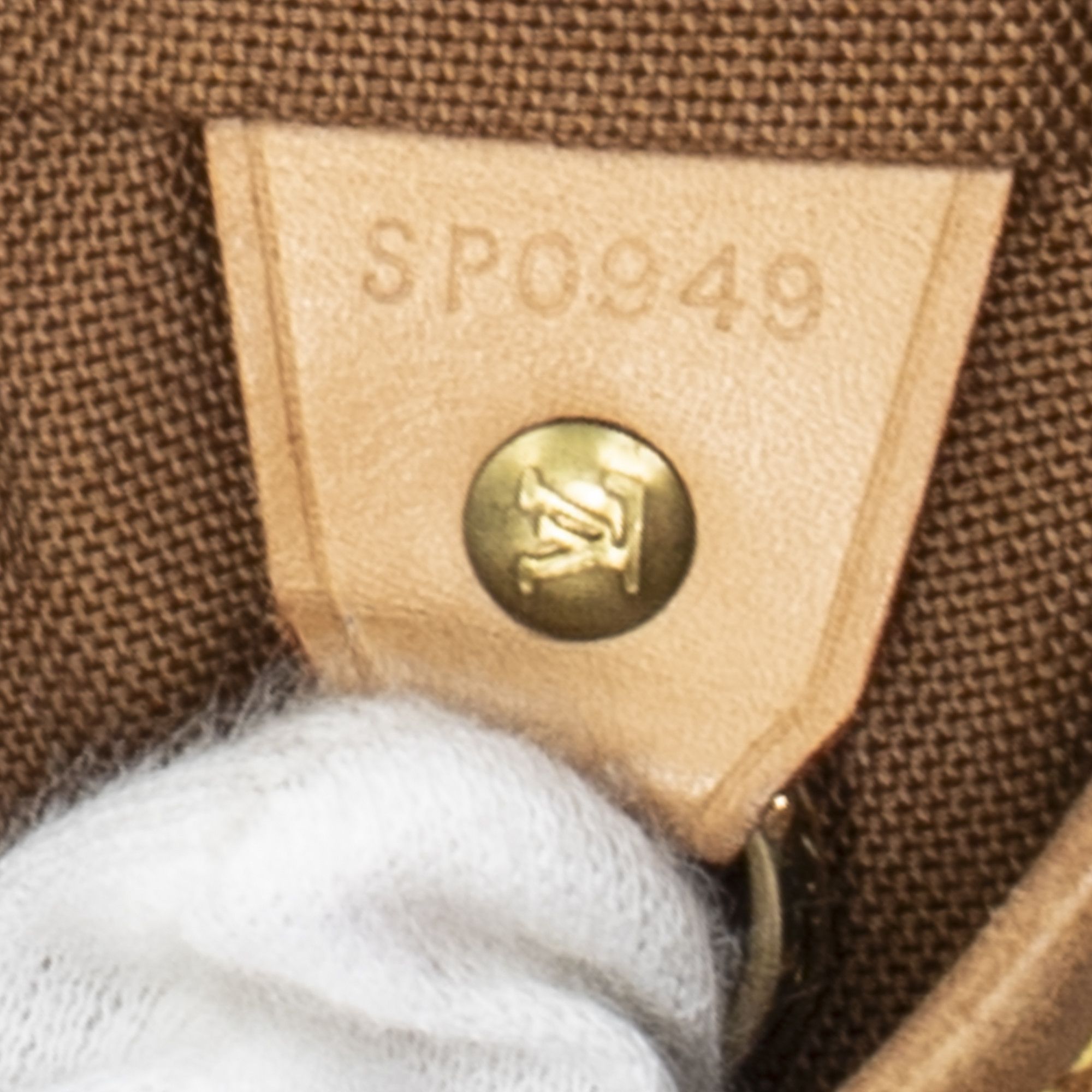 Louis Vuitton Montsouris MM Size ONE SIZE - 10 Thumbnail