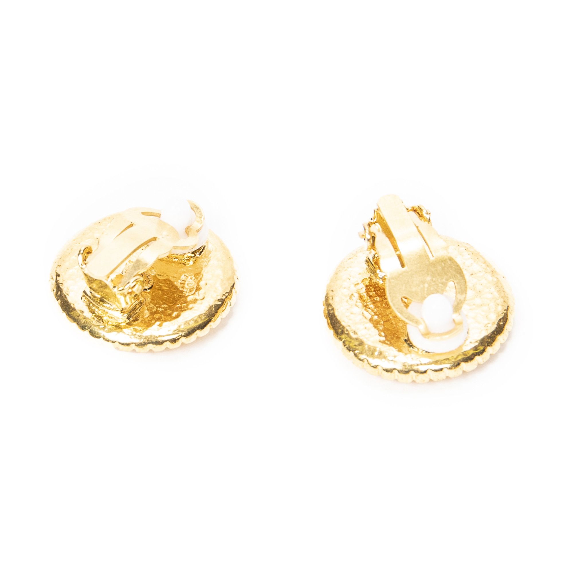 Chanel CC Round Clip On Earrings Size ONE SIZE - 2 Thumbnail