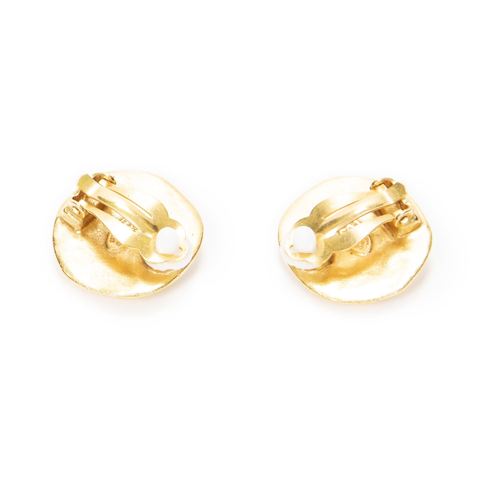 Chanel CC Round Clip On Earrings Size ONE SIZE - 2 Thumbnail