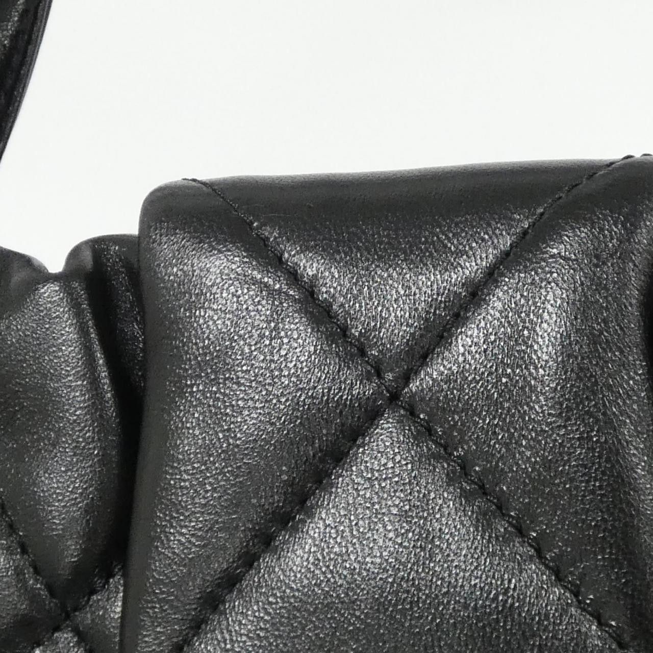 Chanel Chanel Chanel Lambskin Shoulder Bag Leather Tote Bag AS5851 DUTY FREE for USA Size ONE SIZE - 5 Thumbnail