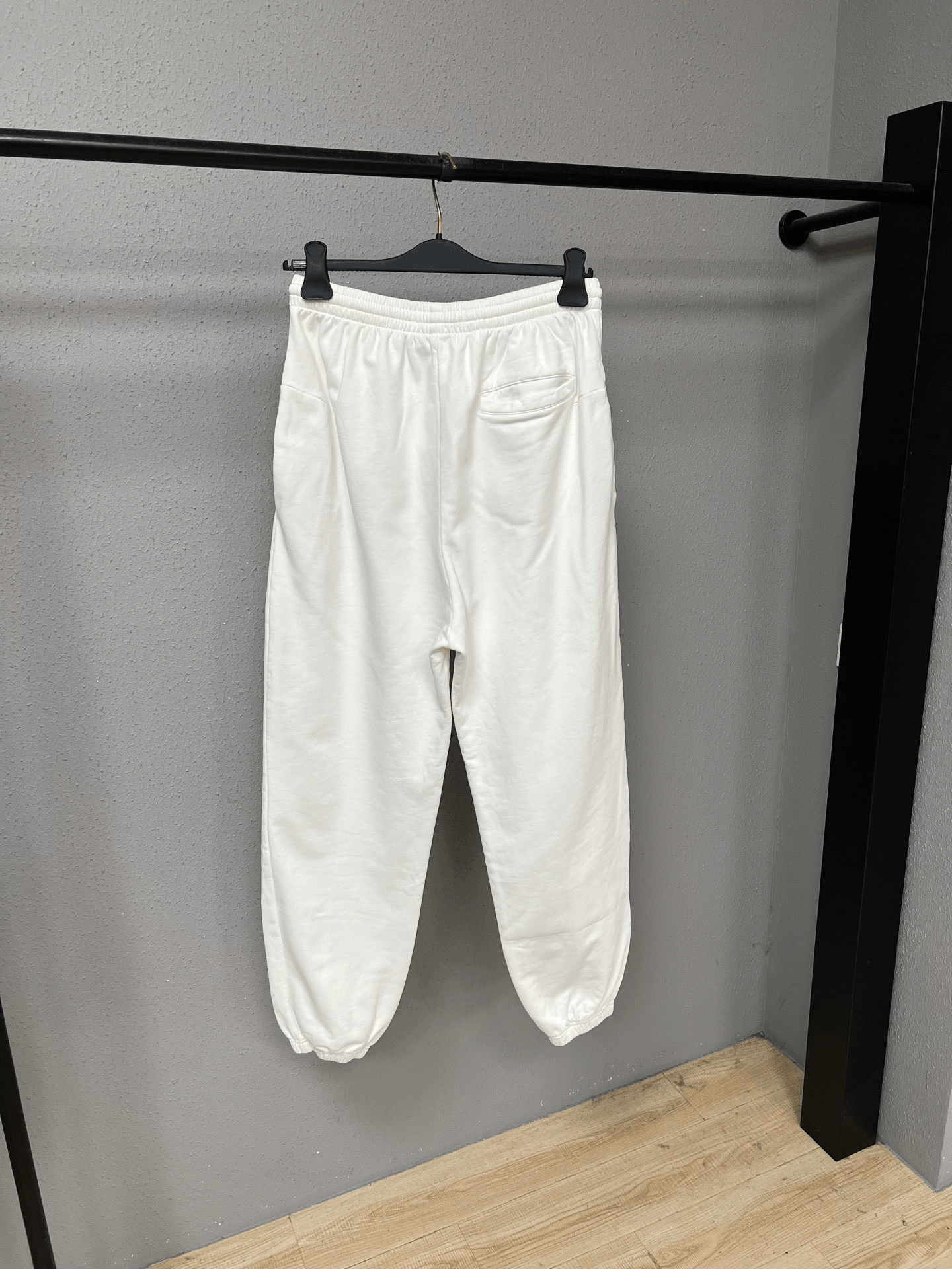 Balenciaga Balenciaga Retro Embroidered White Sweatpants 28 Men Size US 28 / EU 44 - 2 Thumbnail