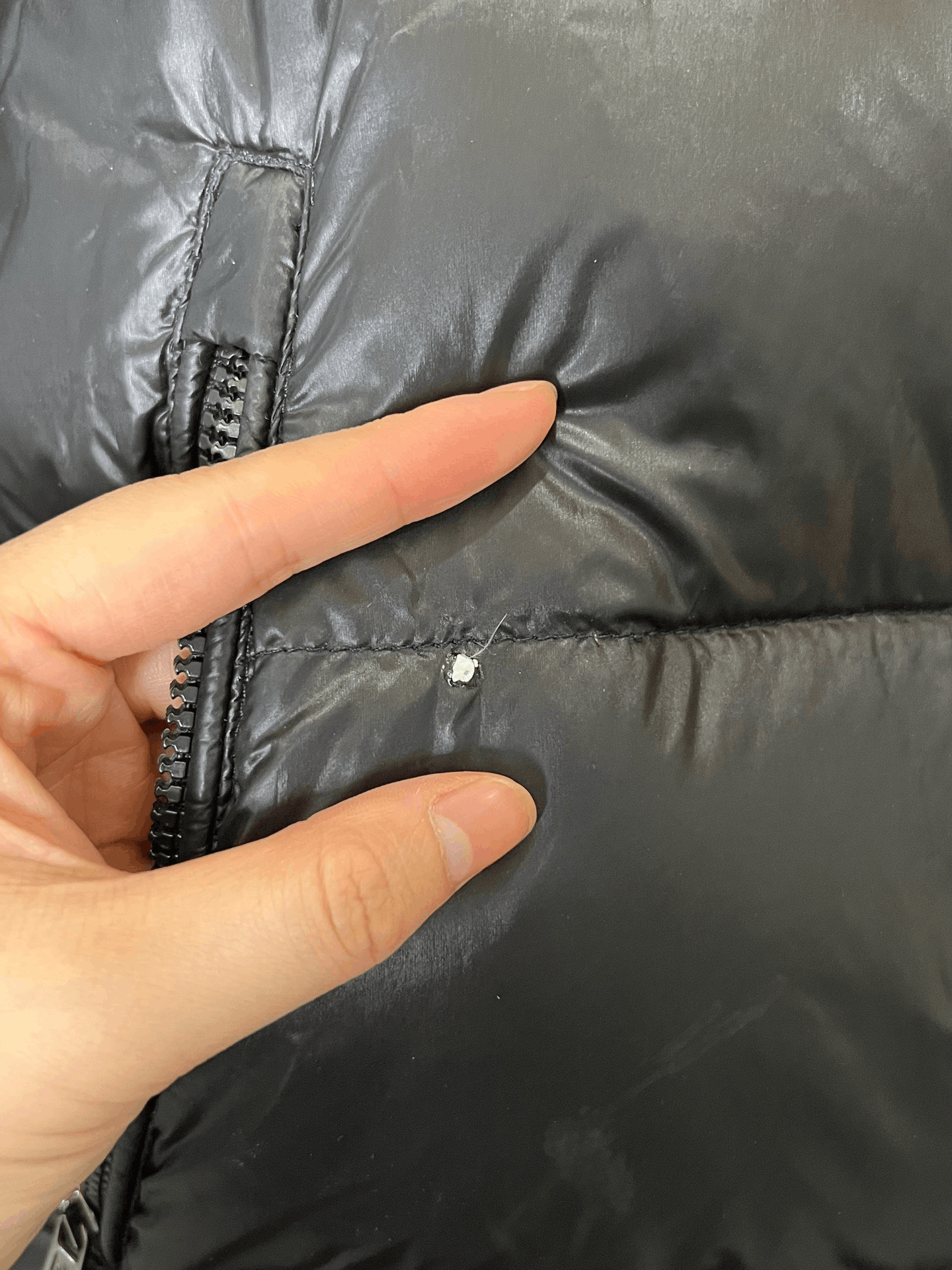 Moncler Moncler Down Down Jacket M Women Size M / US 6-8 / IT 42-44 - 7 Thumbnail