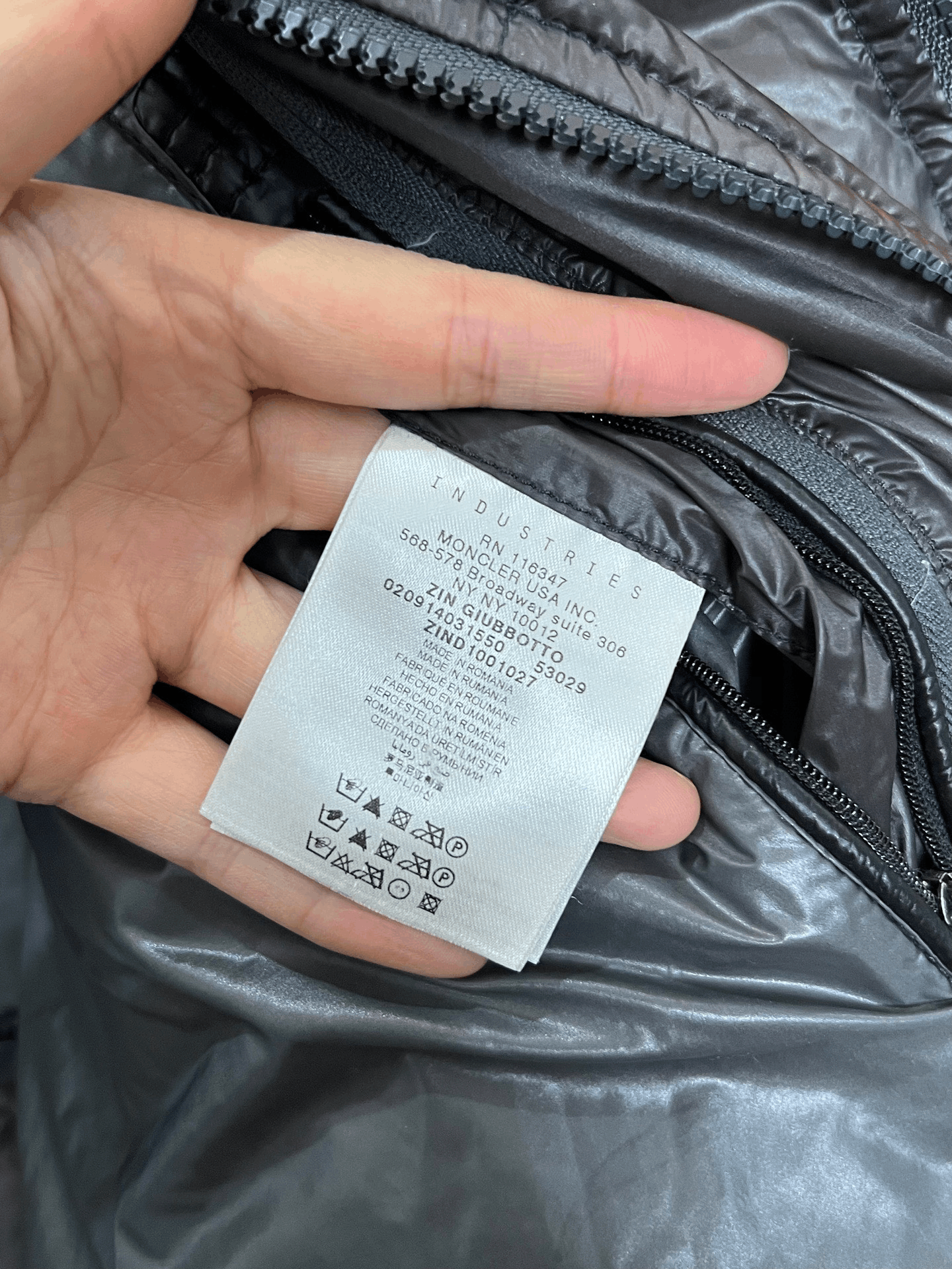 Moncler Moncler Down Down Jacket M Women Size M / US 6-8 / IT 42-44 - 6 Thumbnail