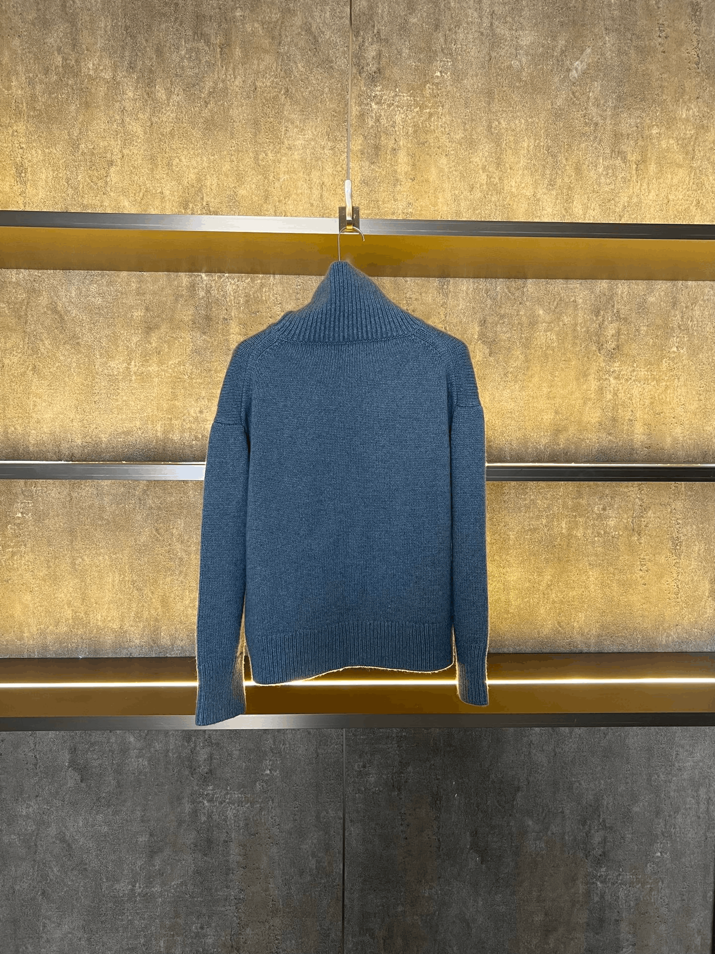 Celine Celine Knit Sweater XS Women Size XS / US 0-2 / IT 36-38 - 2 Thumbnail