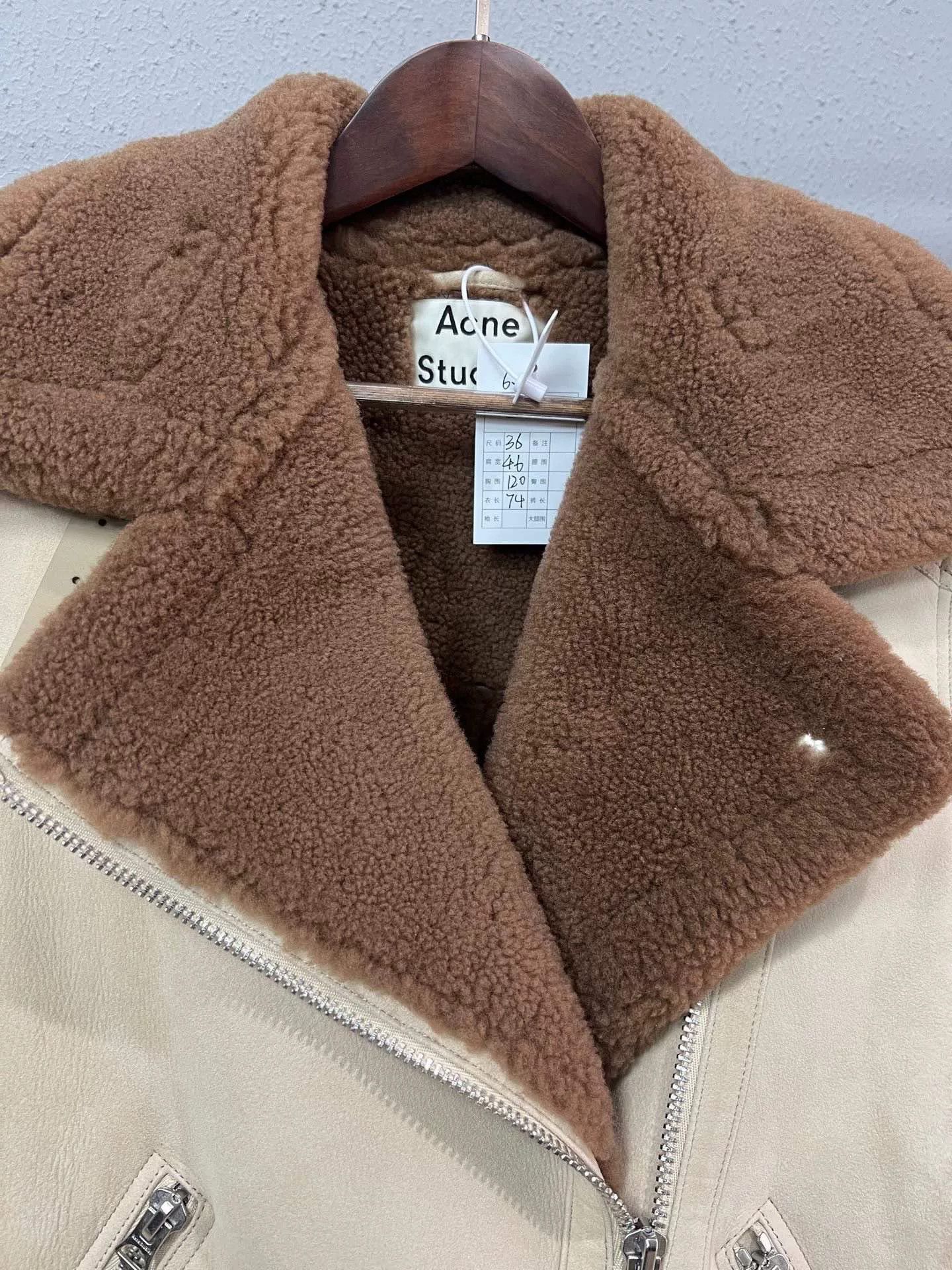 Acne Studios Acne Studios Fur Jacket M Women Size M / US 6-8 / IT 42-44 - 3 Thumbnail