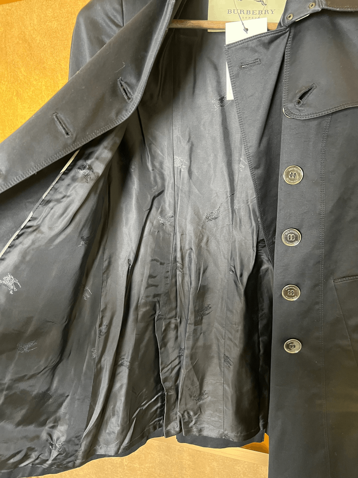Burberry Burberry Coat M Women Size M / US 6-8 / IT 42-44 - 4 Thumbnail