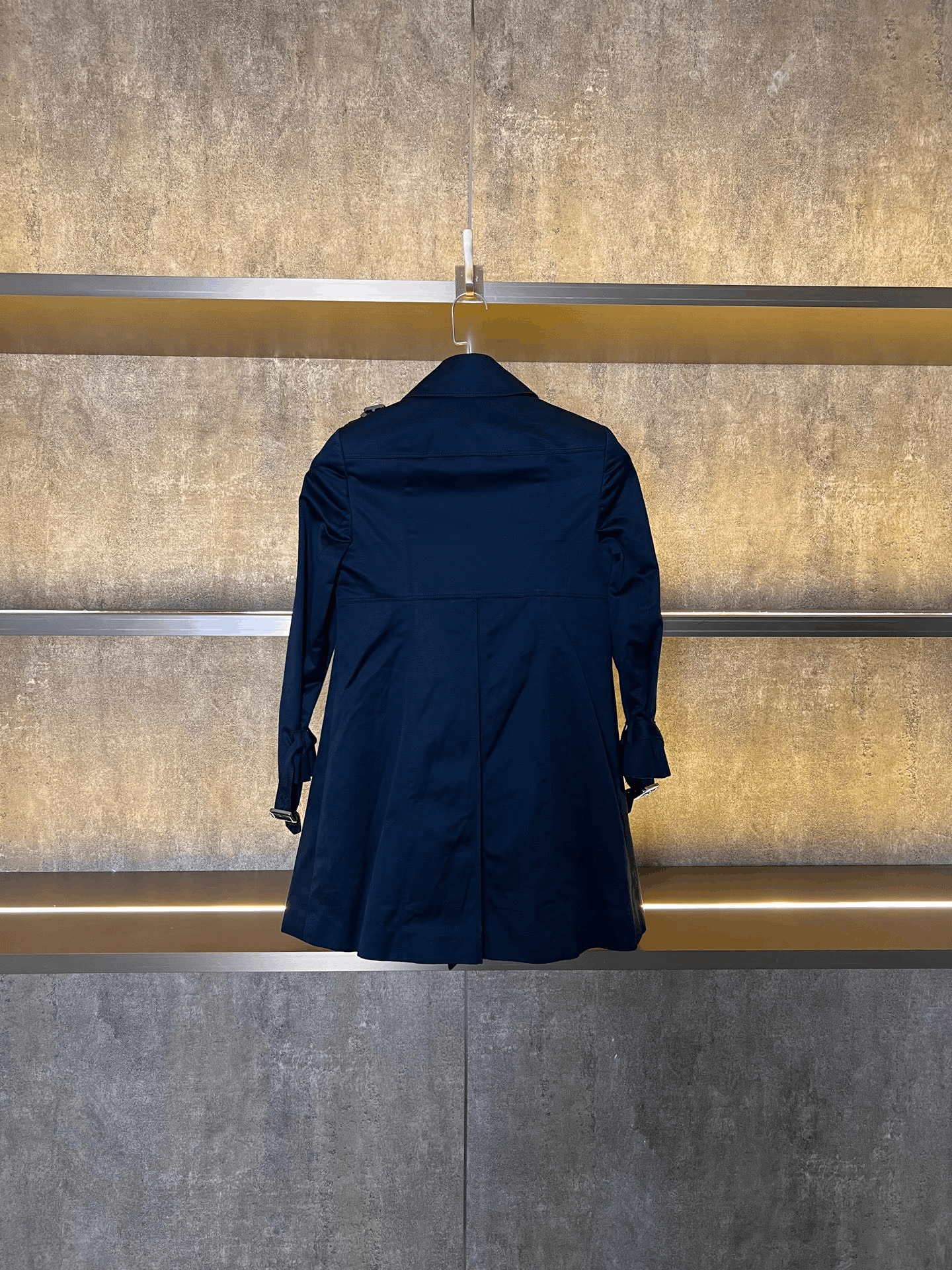 Burberry Burberry Coat M Women Size M / US 6-8 / IT 42-44 - 2 Thumbnail