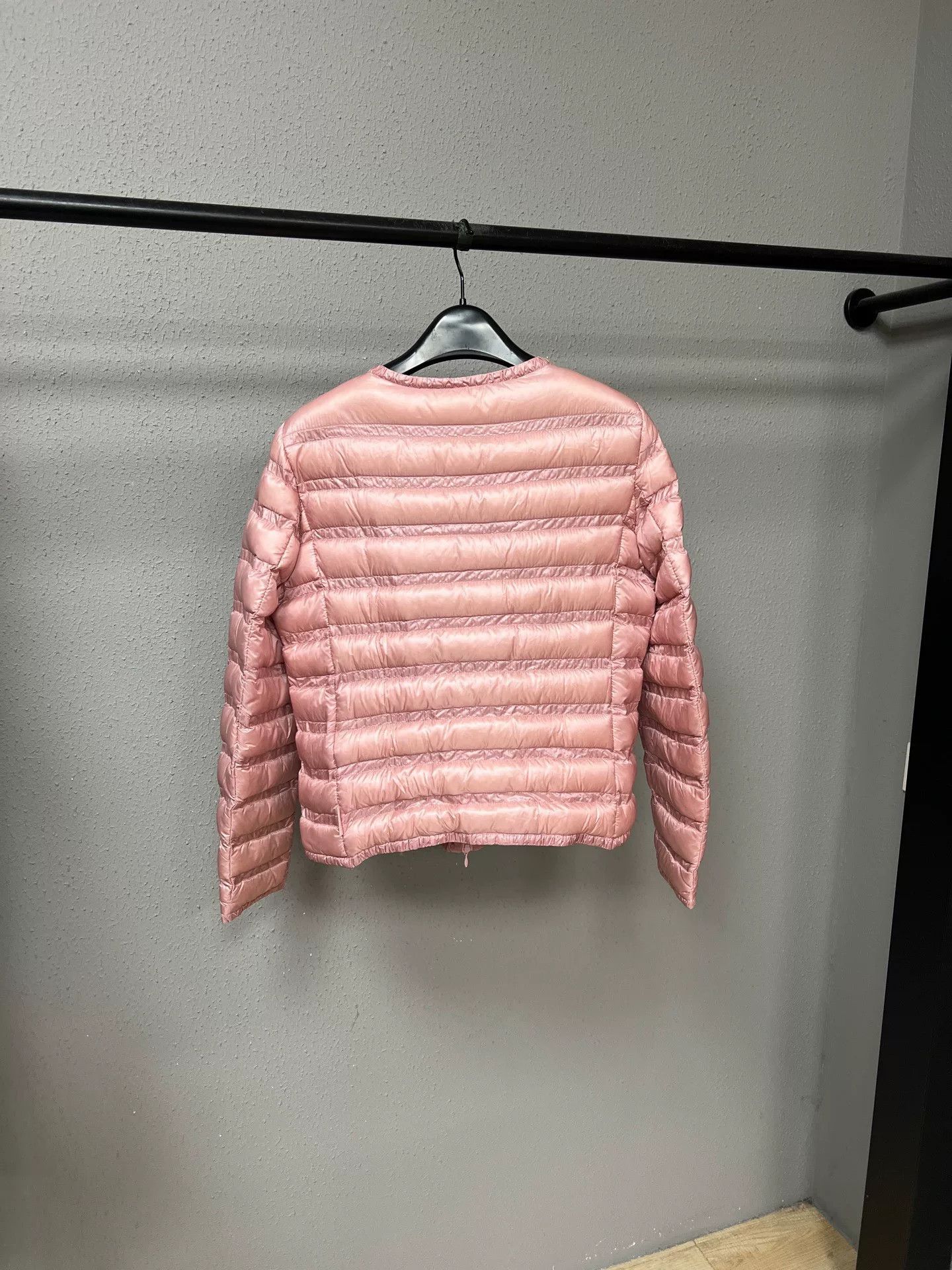 Moncler Moncler Down Pink Down Jacket L Women Size L / US 10 / IT 46 - 2 Thumbnail