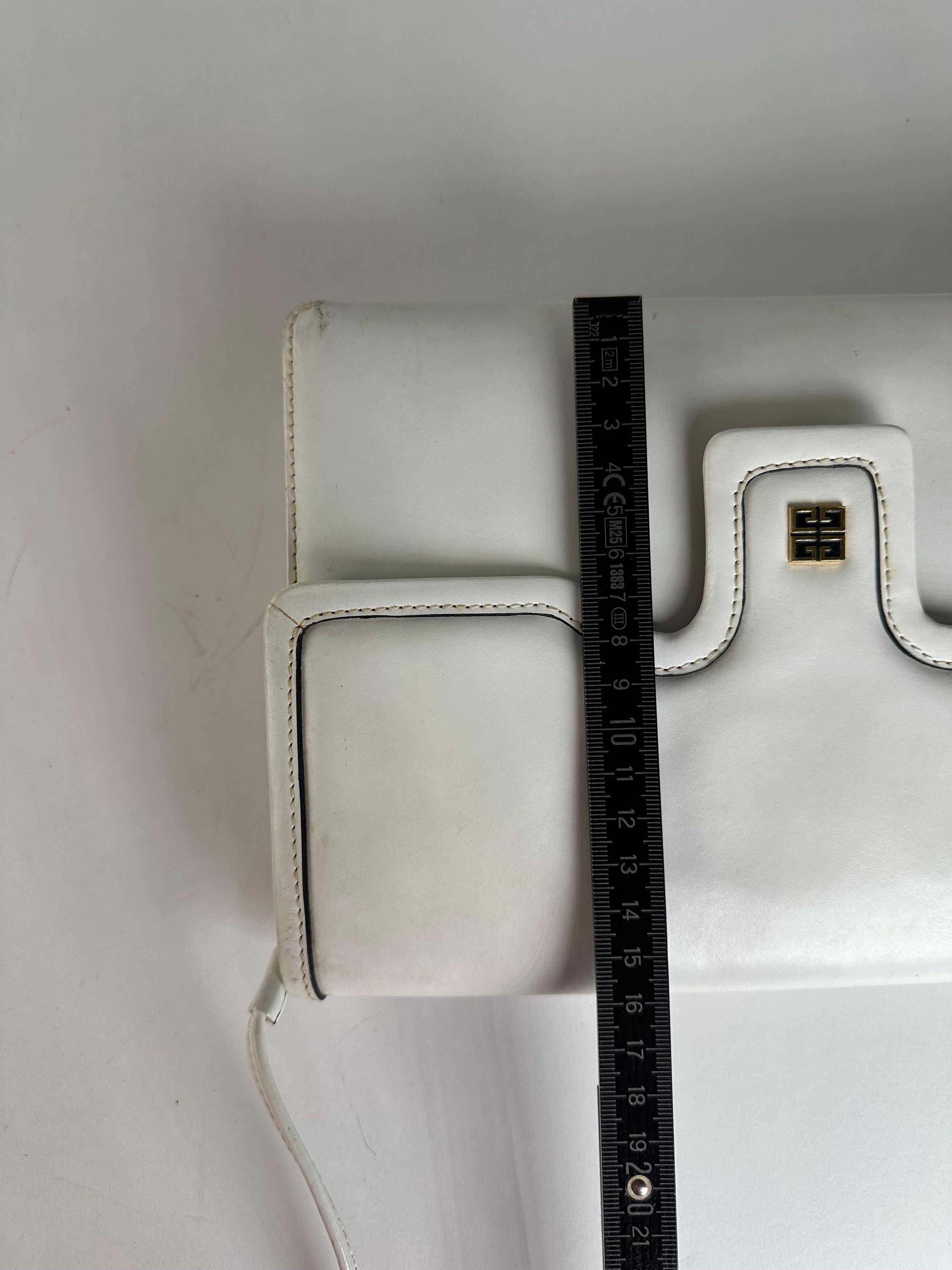 Givenchy Vintage Multiway Leather Bag White Size ONE SIZE - 13 Thumbnail