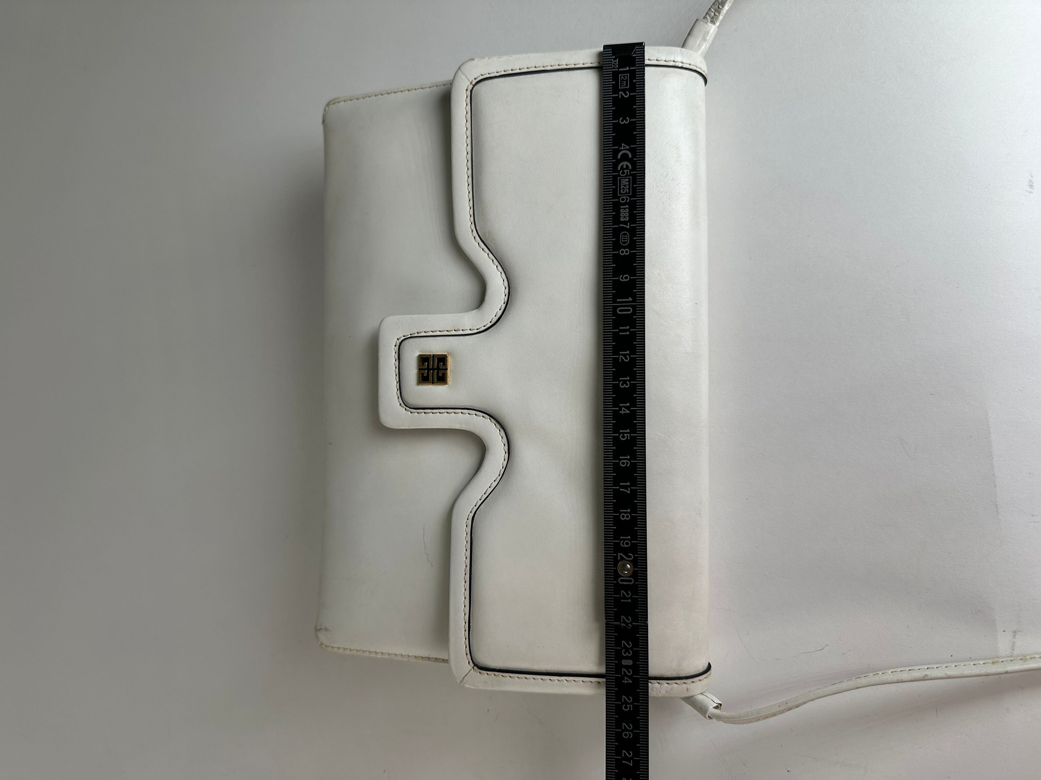 Givenchy Vintage Multiway Leather Bag White Size ONE SIZE - 14 Thumbnail