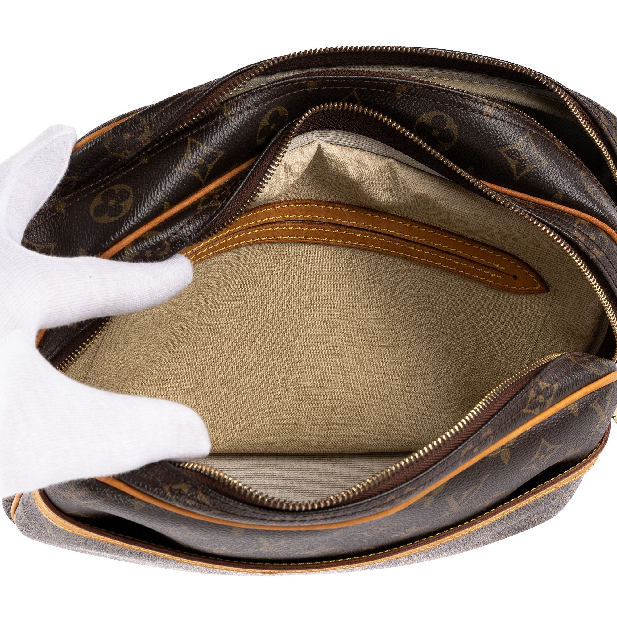 Louis Vuitton Reporter PM Size ONE SIZE - 9 Thumbnail