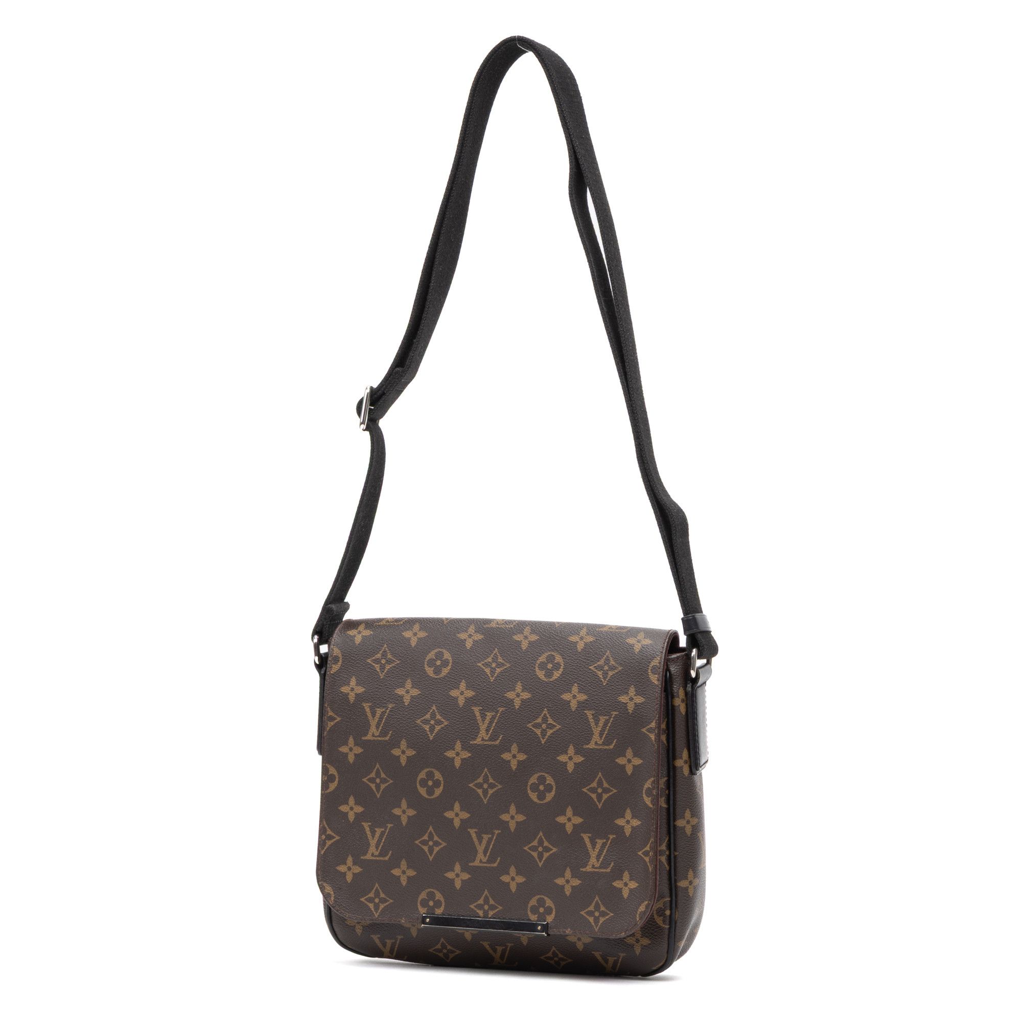 Louis Vuitton District PM Size ONE SIZE - 2 Thumbnail