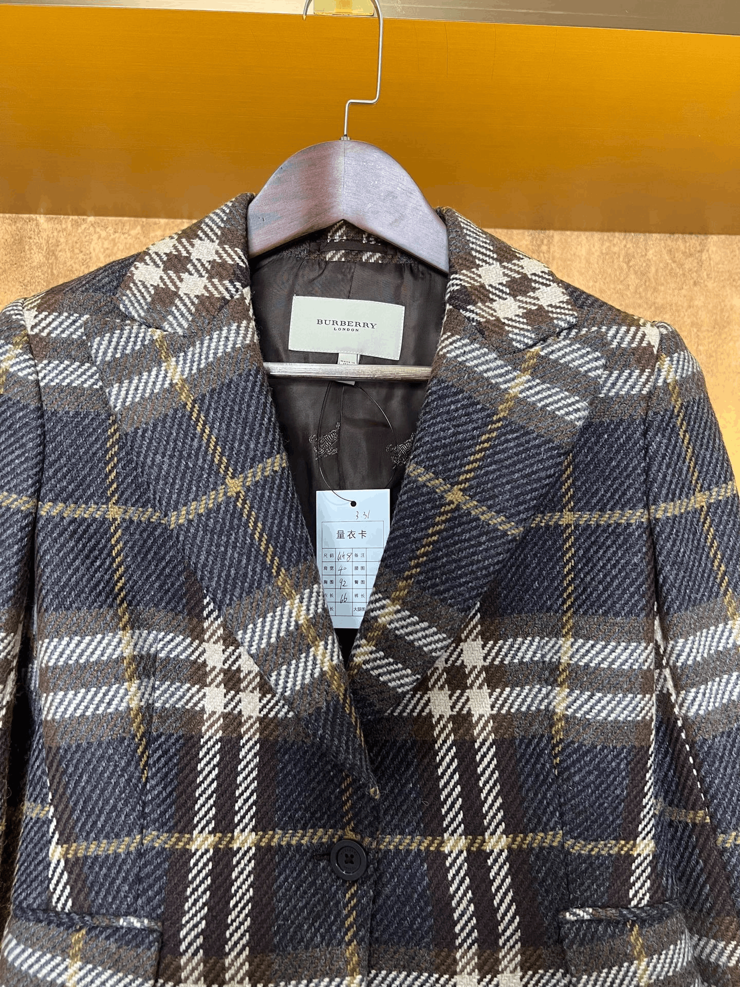 Burberry Burberry Formal Plaid Jacket M Women Size M / US 6-8 / IT 42-44 - 3 Thumbnail
