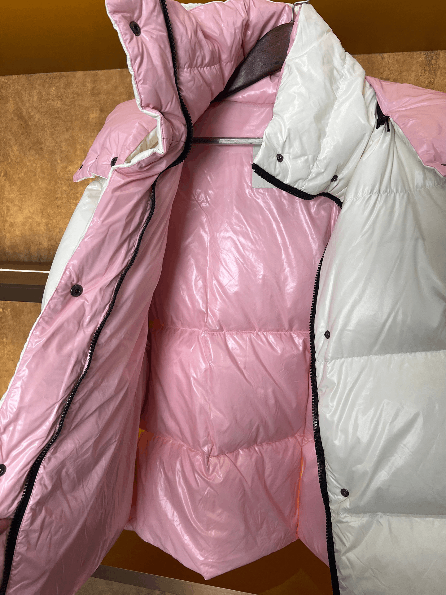 Moncler Moncler Down Down Jacket M Women Size M / US 6-8 / IT 42-44 - 5 Thumbnail