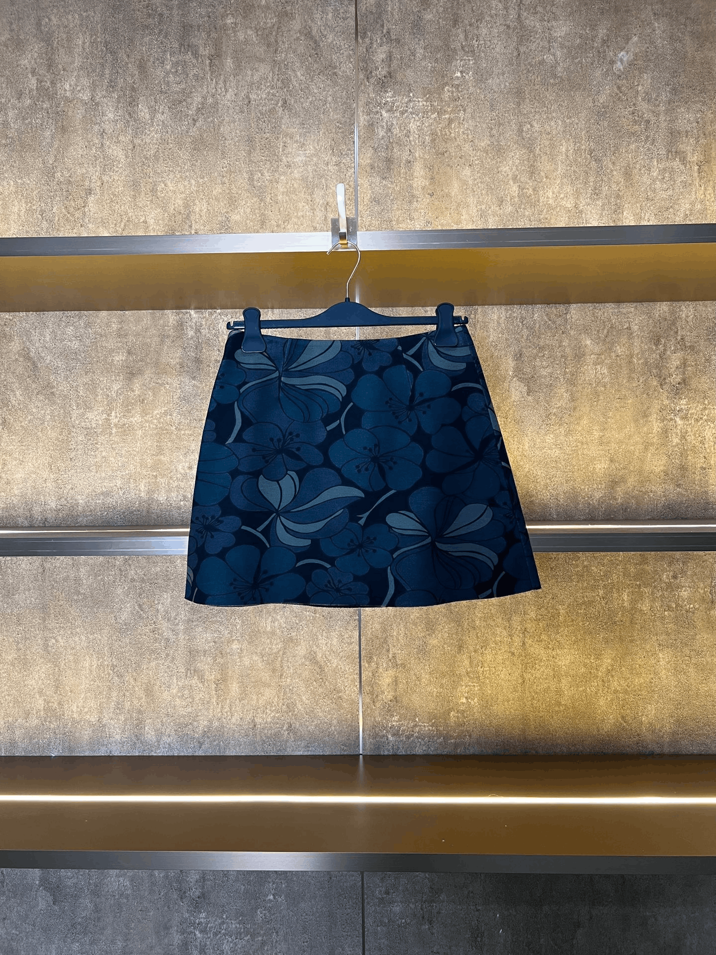 Marni Marni Skirt 26 Women Size 26" / US 2 / IT 38 - 2 Thumbnail