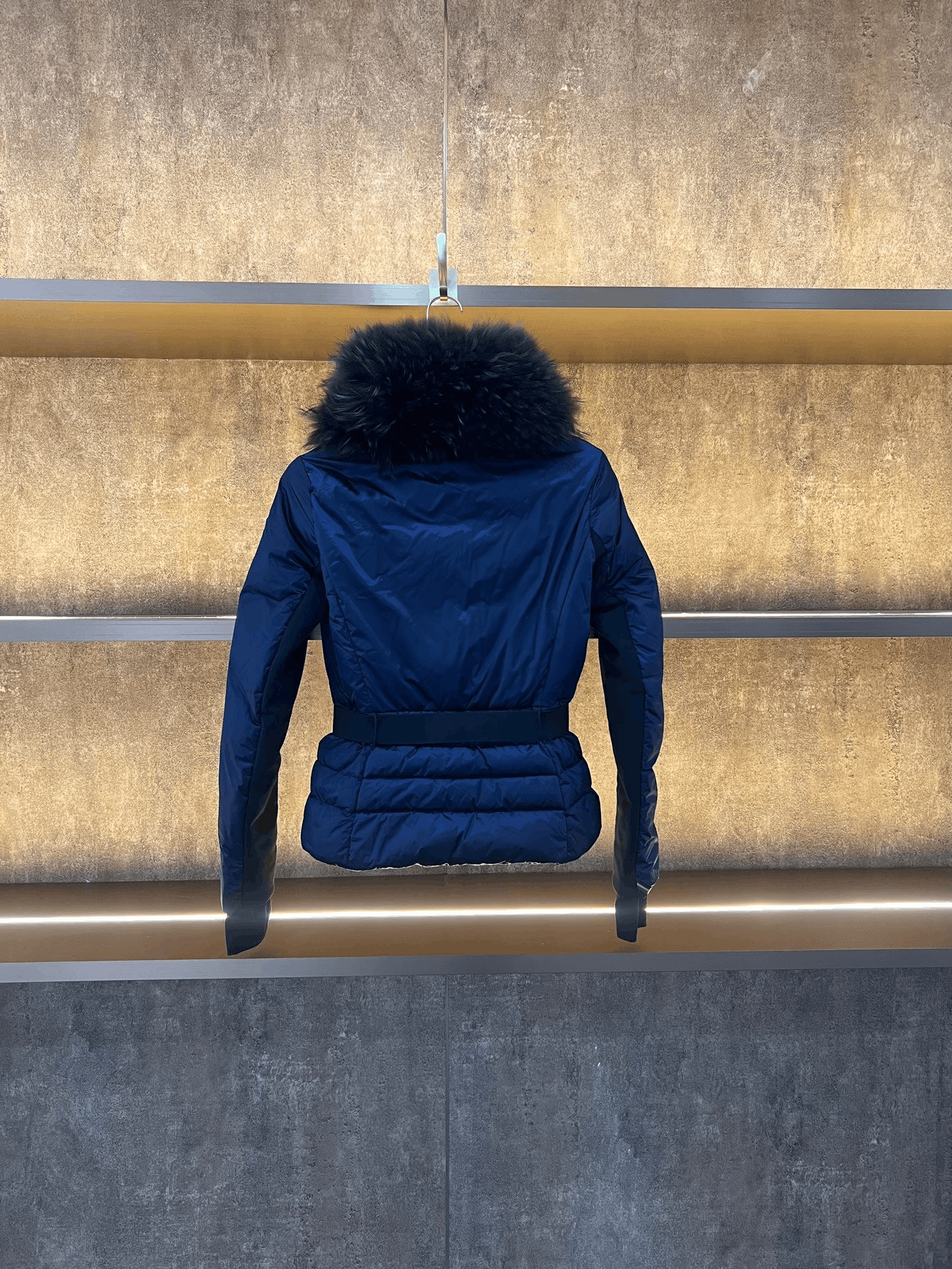Moncler Moncler Down Down Jacket M Women Size M / US 6-8 / IT 42-44 - 2 Thumbnail
