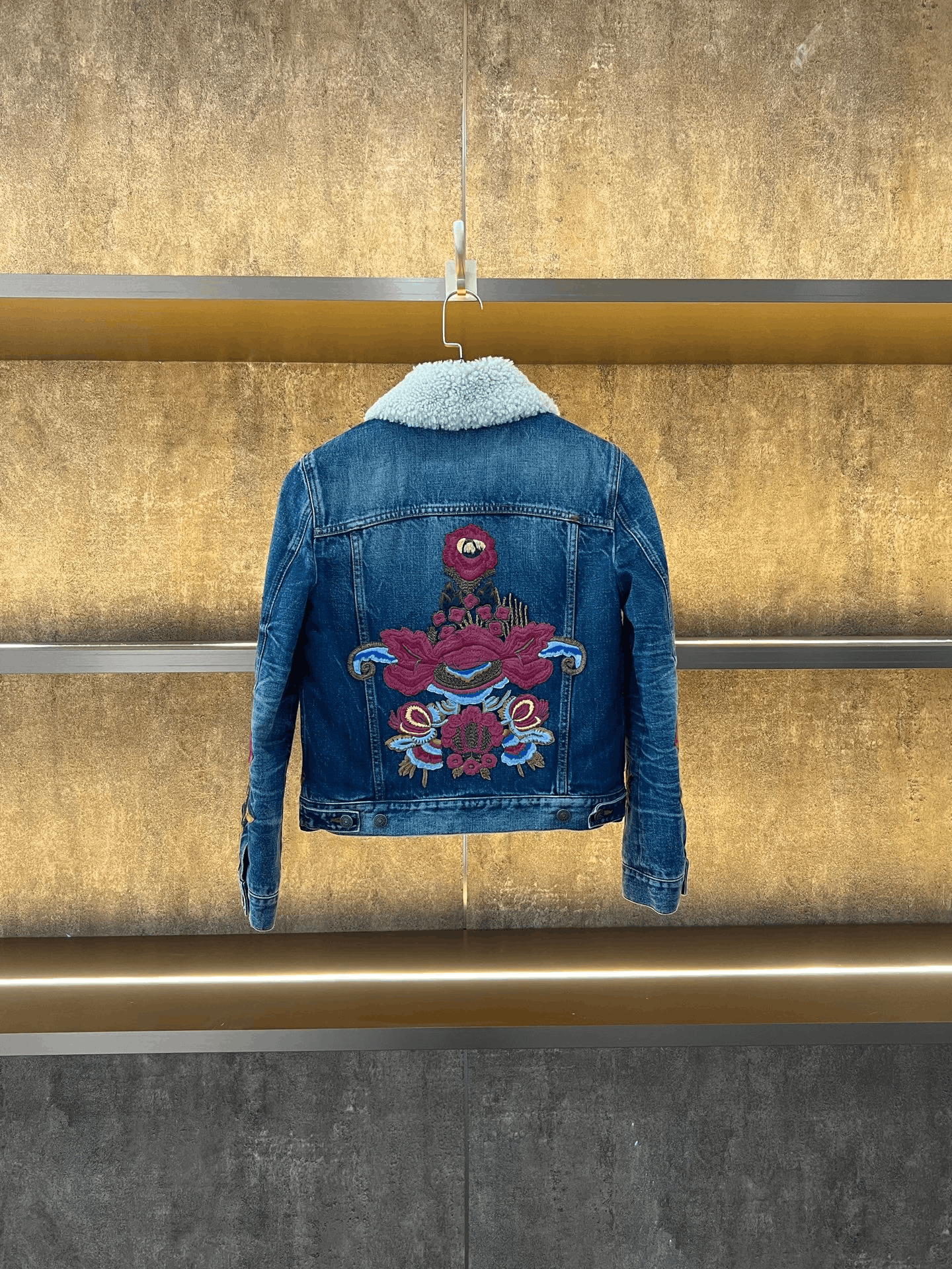 Gucci Gucci Jacket M Women Size M / US 6-8 / IT 42-44 - 2 Thumbnail