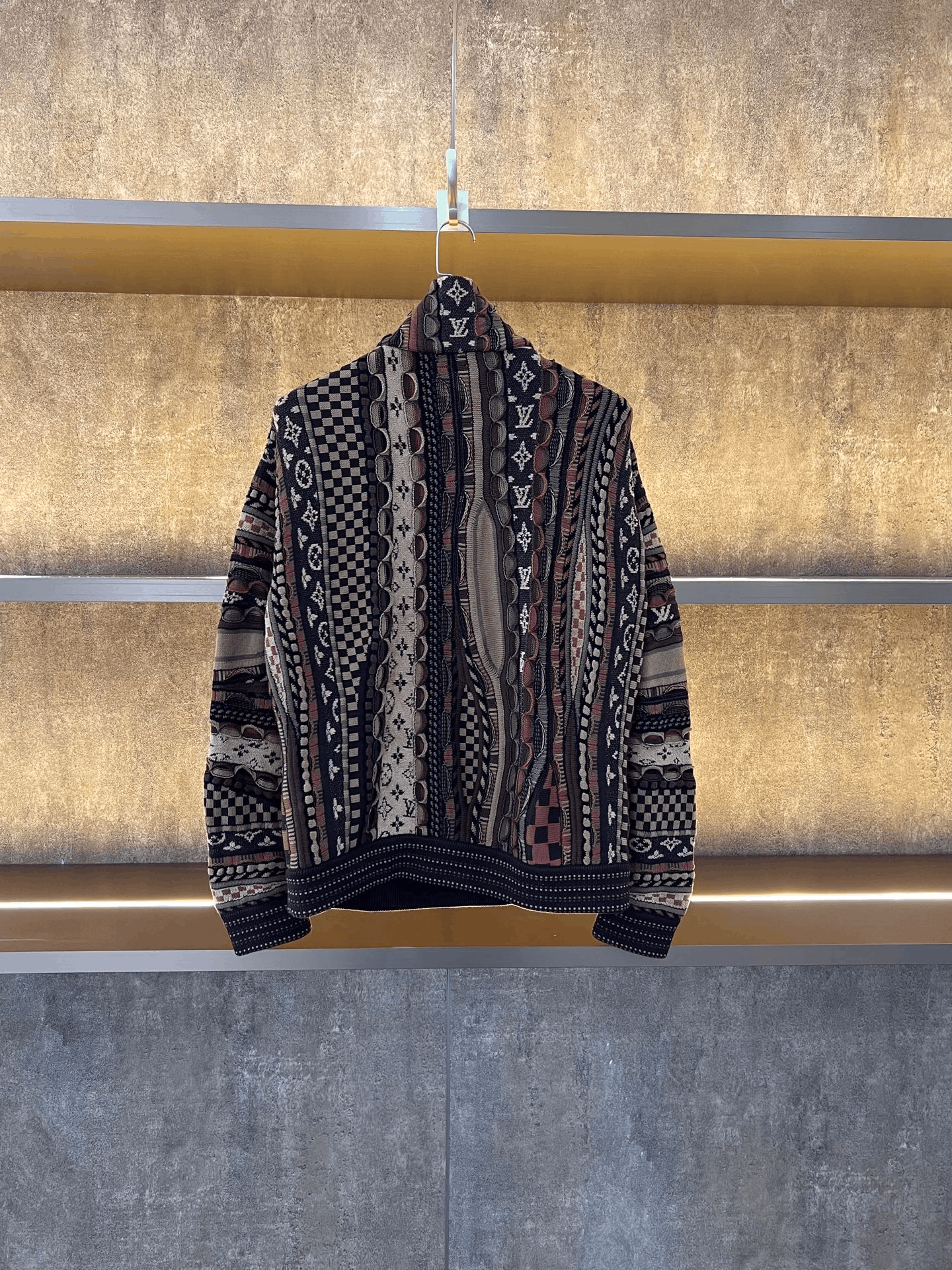 Louis Vuitton Louis Vuitton Light Jacket s Men Size US S / EU 44-46 / 1 - 2 Thumbnail