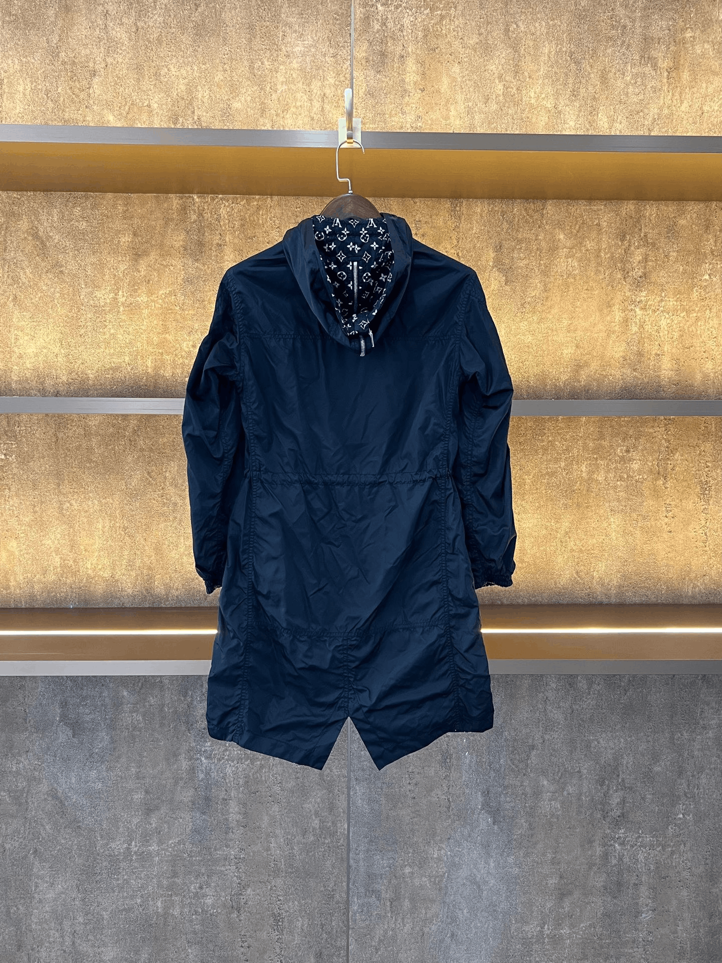 Louis Vuitton Louis Vuitton Light Jacket s Men Size US S / EU 44-46 / 1 - 5 Thumbnail