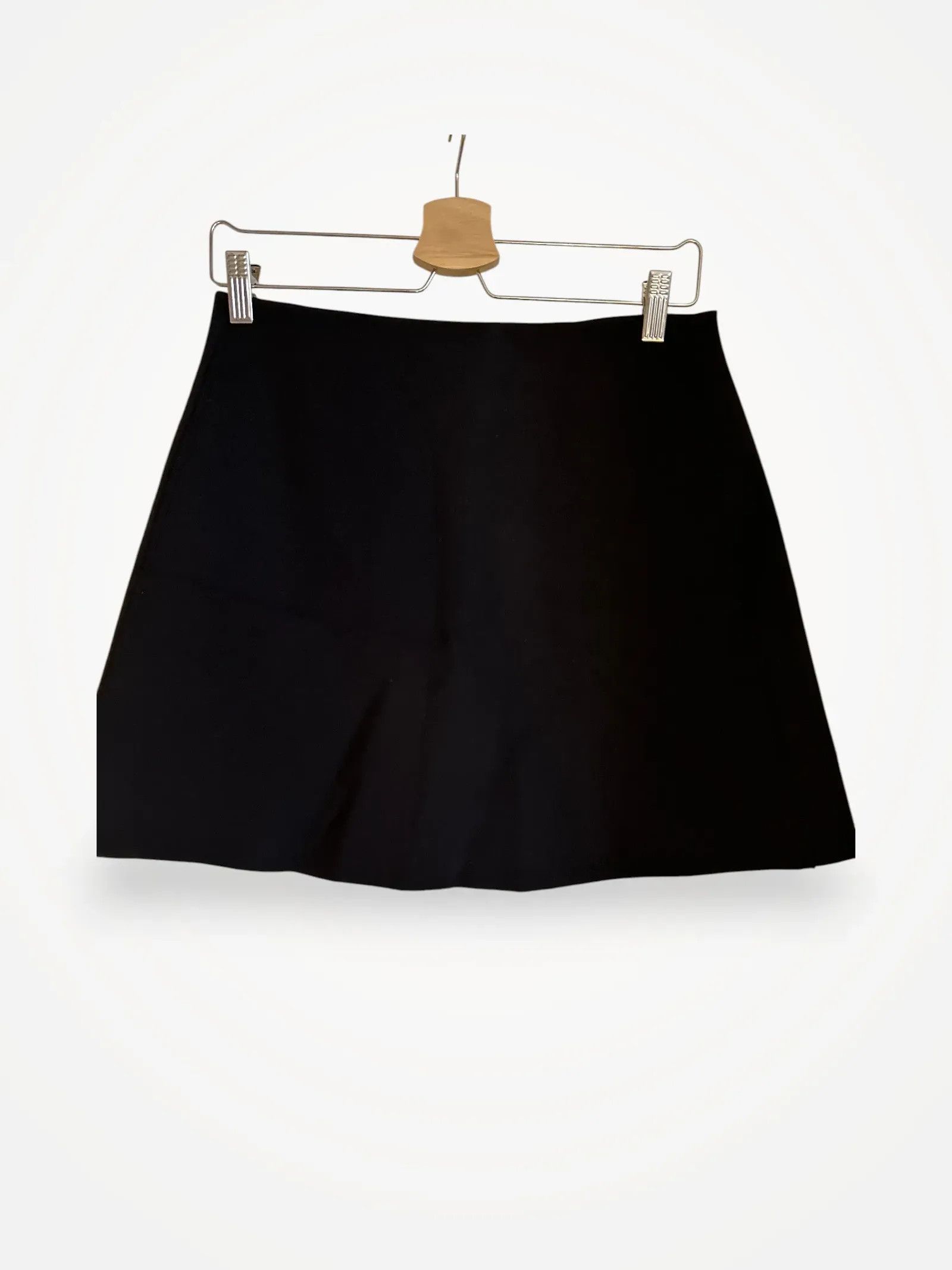 Cos Cos Scuba mini skirt Skirt Size 27" / US 4 / IT 40 - 2 Thumbnail