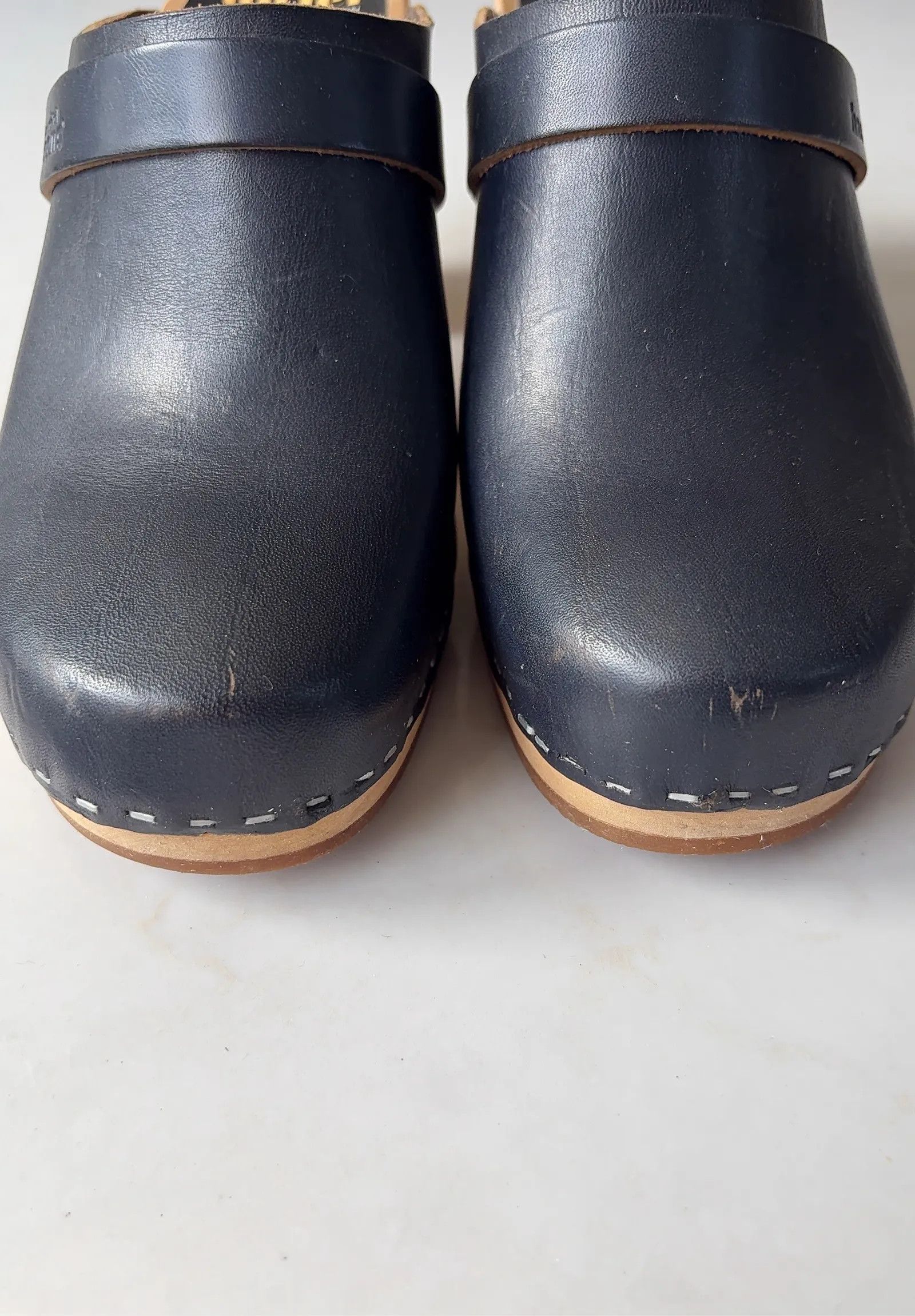 Swedish Hasbeens Swedish Hasbeens Slip in Classic Heels Size US 8 / IT 38 - 9 Thumbnail