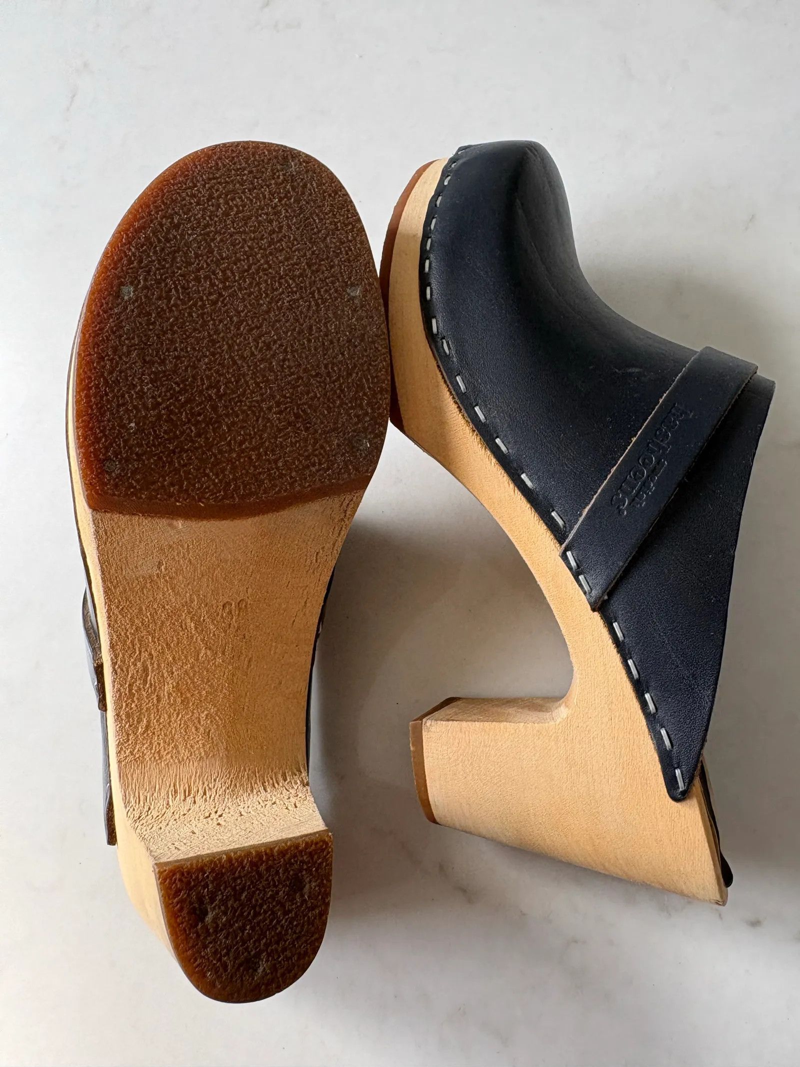 Swedish Hasbeens Swedish Hasbeens Slip in Classic Heels Size US 8 / IT 38 - 5 Thumbnail
