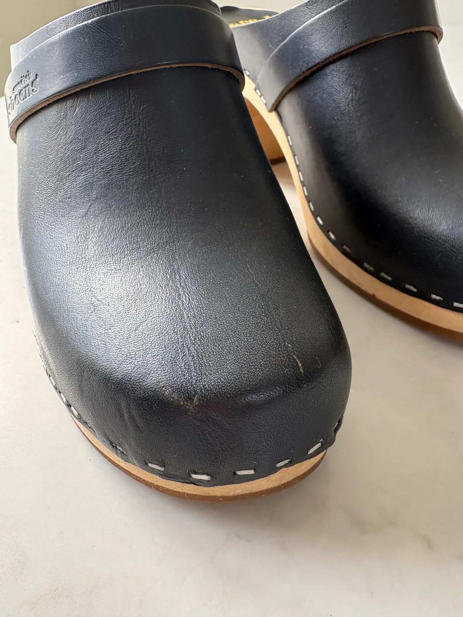 Swedish Hasbeens Swedish Hasbeens Slip in Classic Heels Size US 8 / IT 38 - 8 Thumbnail