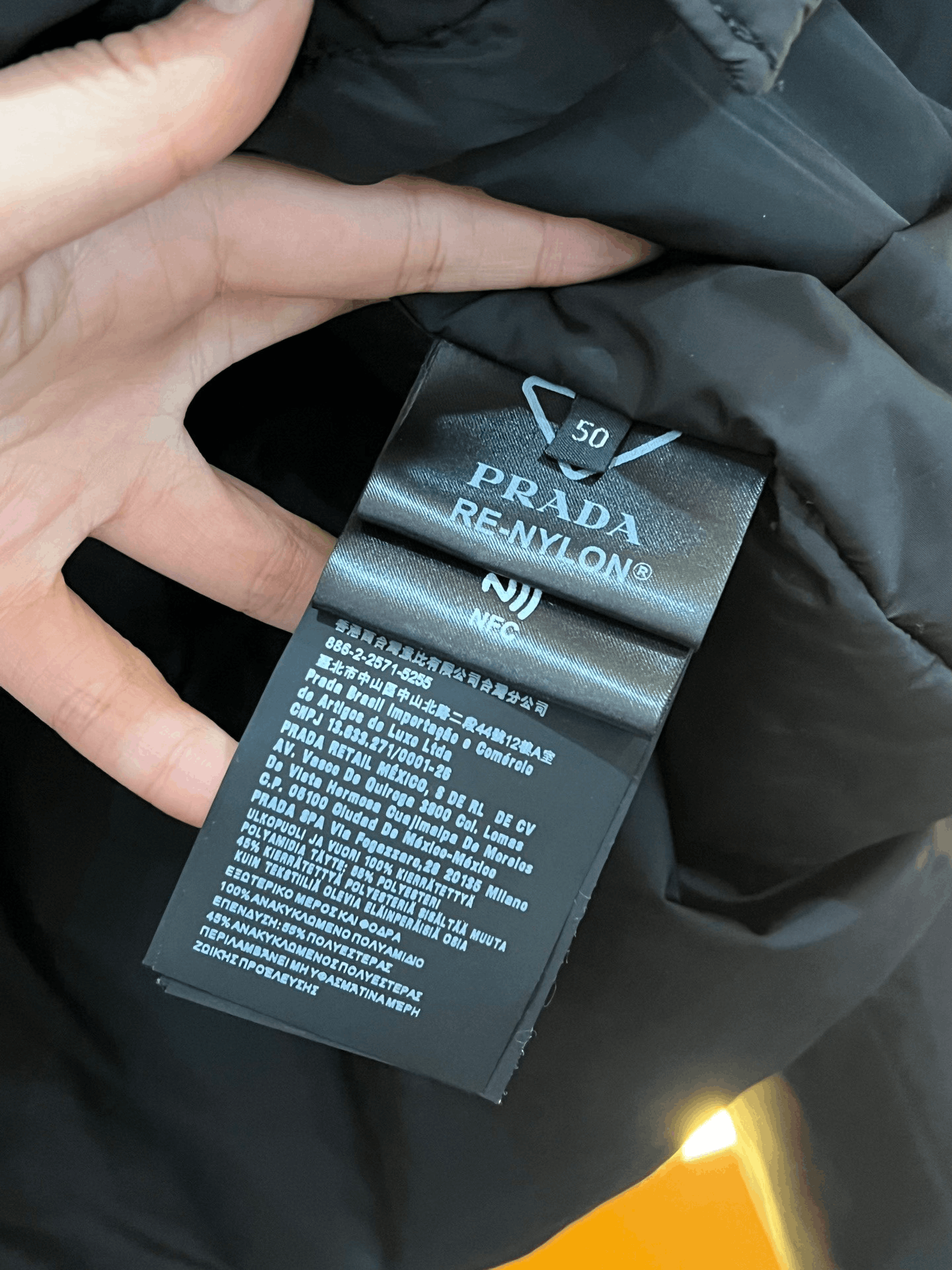 Prada Prada Cotton Down Jacket L Women Size L / US 10 / IT 46 - 4 Thumbnail