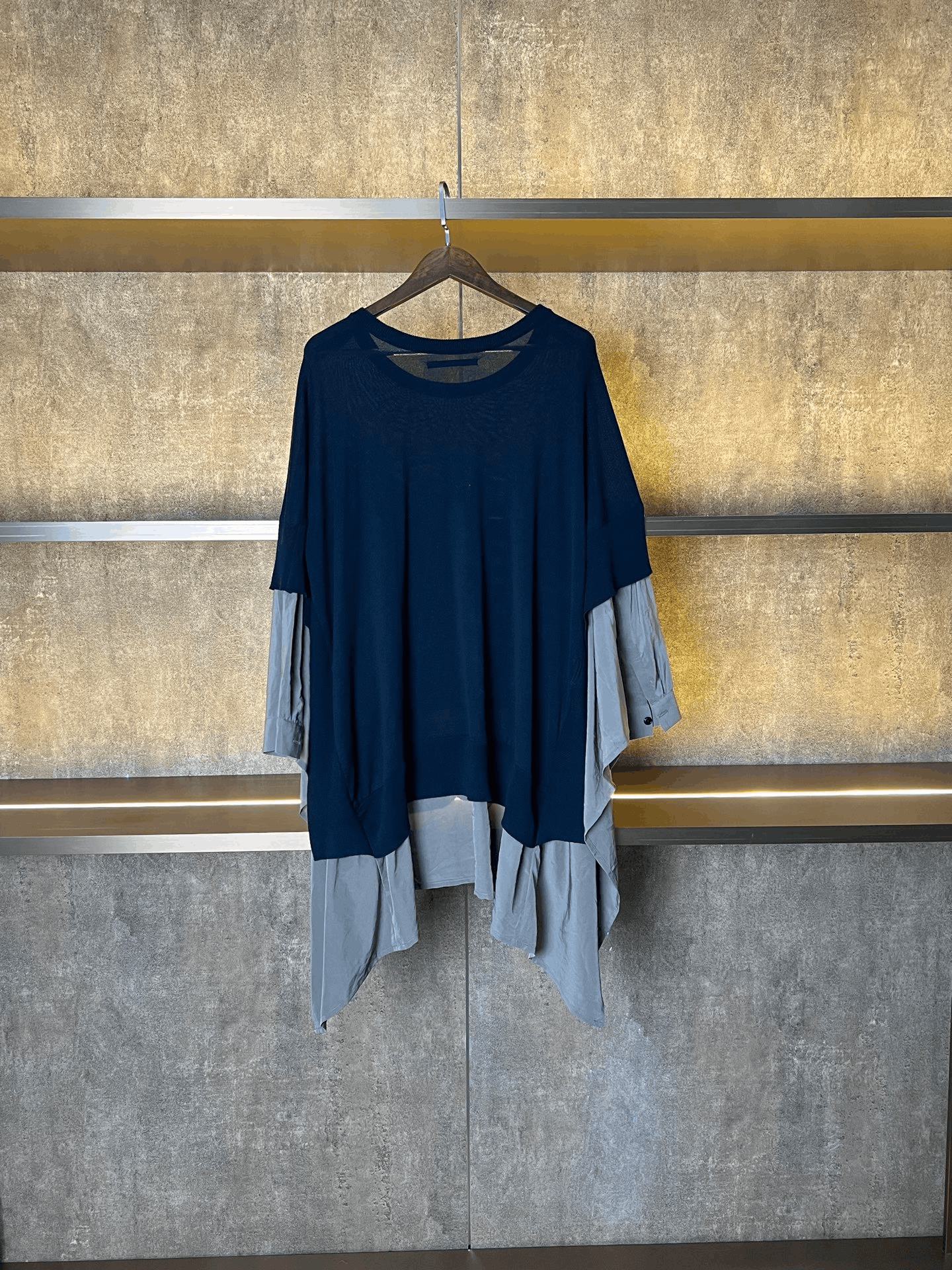 Yohji Yamamoto Yohji Yamamoto T-Shirt S Women Size S / US 4 / IT 40 - 2 Thumbnail