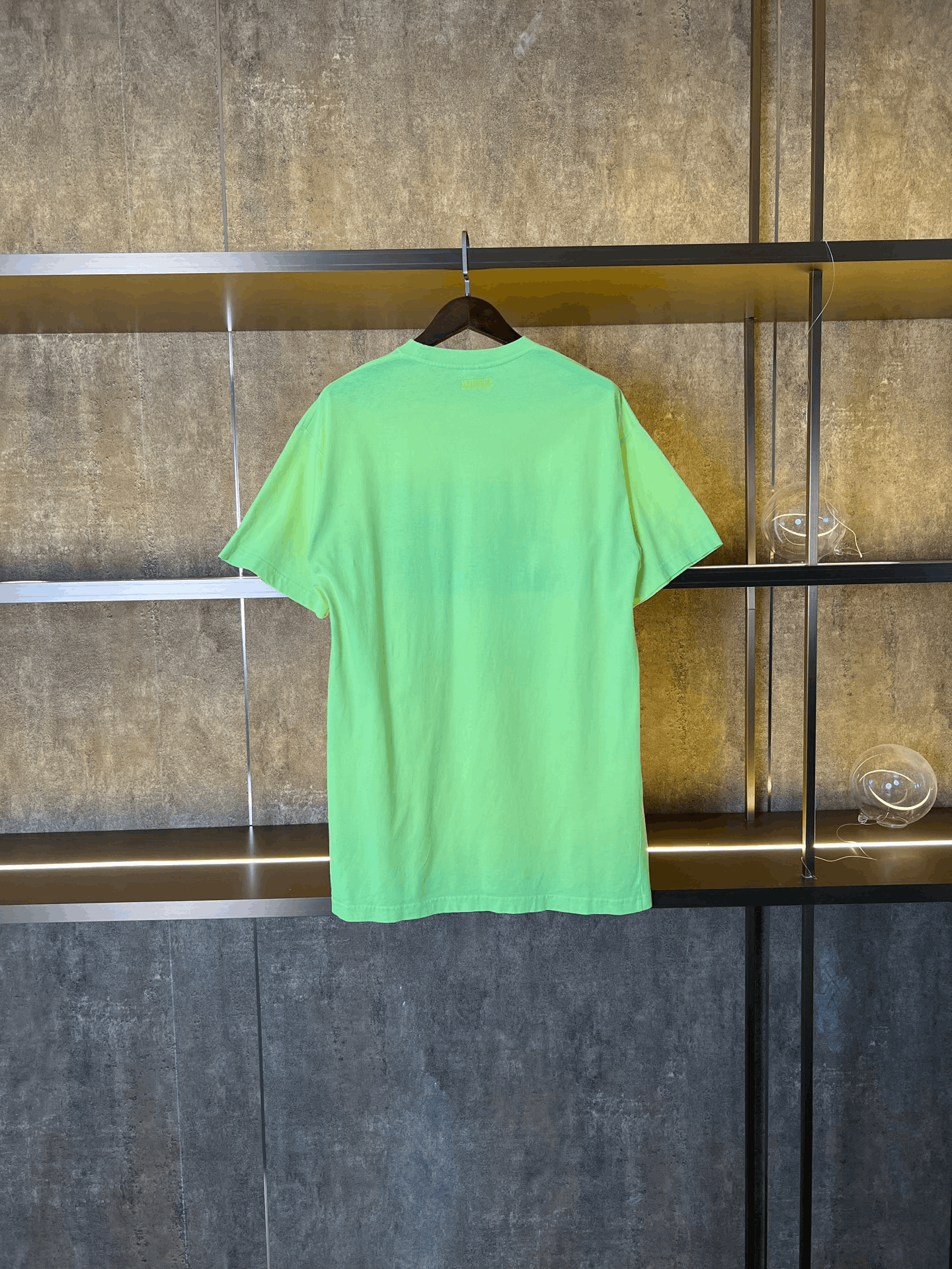 Vetements Vetements T-Shirt xs Men Size US XS / EU 42 / 0 - 2 Thumbnail