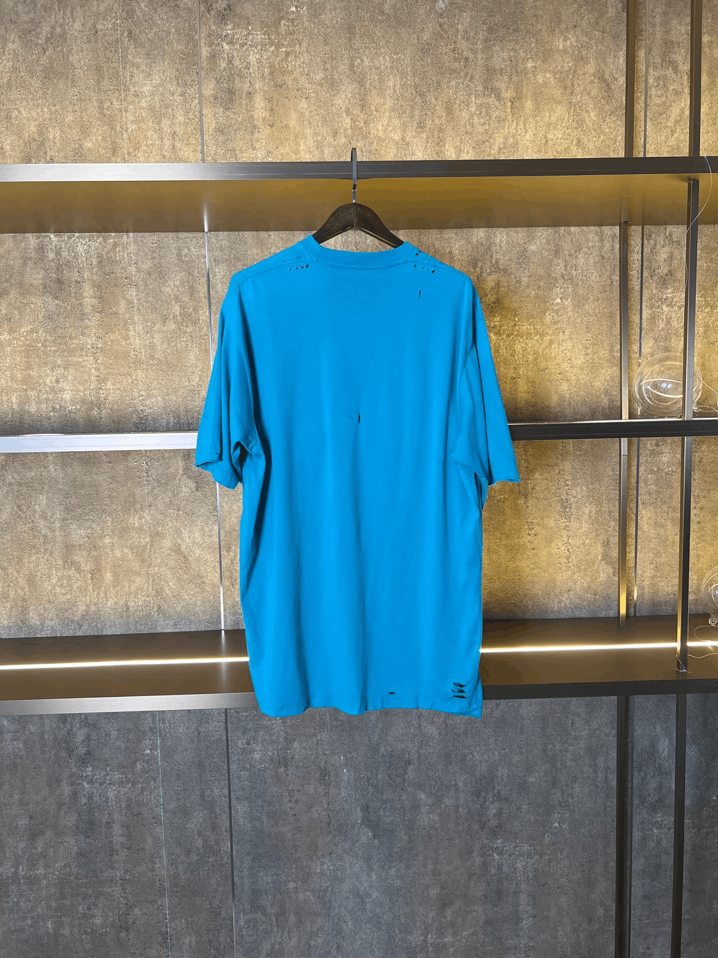 Balenciaga Balenciaga Retro T-Shirt xs Men Size US XS / EU 42 / 0 - 2 Thumbnail