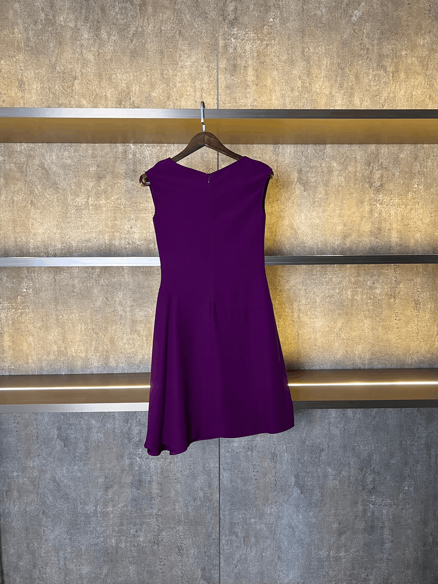 Prada Prada Purple T-Shirt M Women Size M / US 6-8 / IT 42-44 - 2 Thumbnail