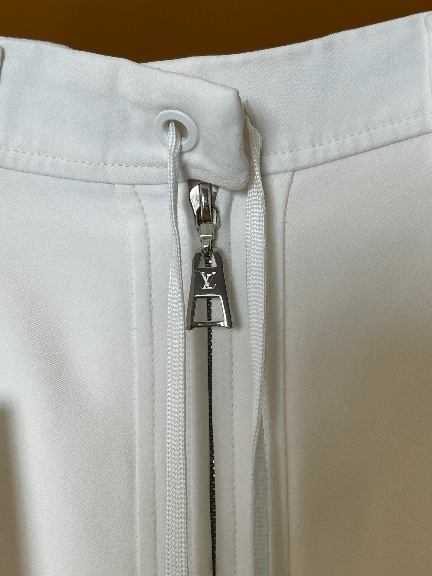 Louis Vuitton Louis Vuitton Pants 26 Women Size 26" / US 2 / IT 38 - 3 Thumbnail