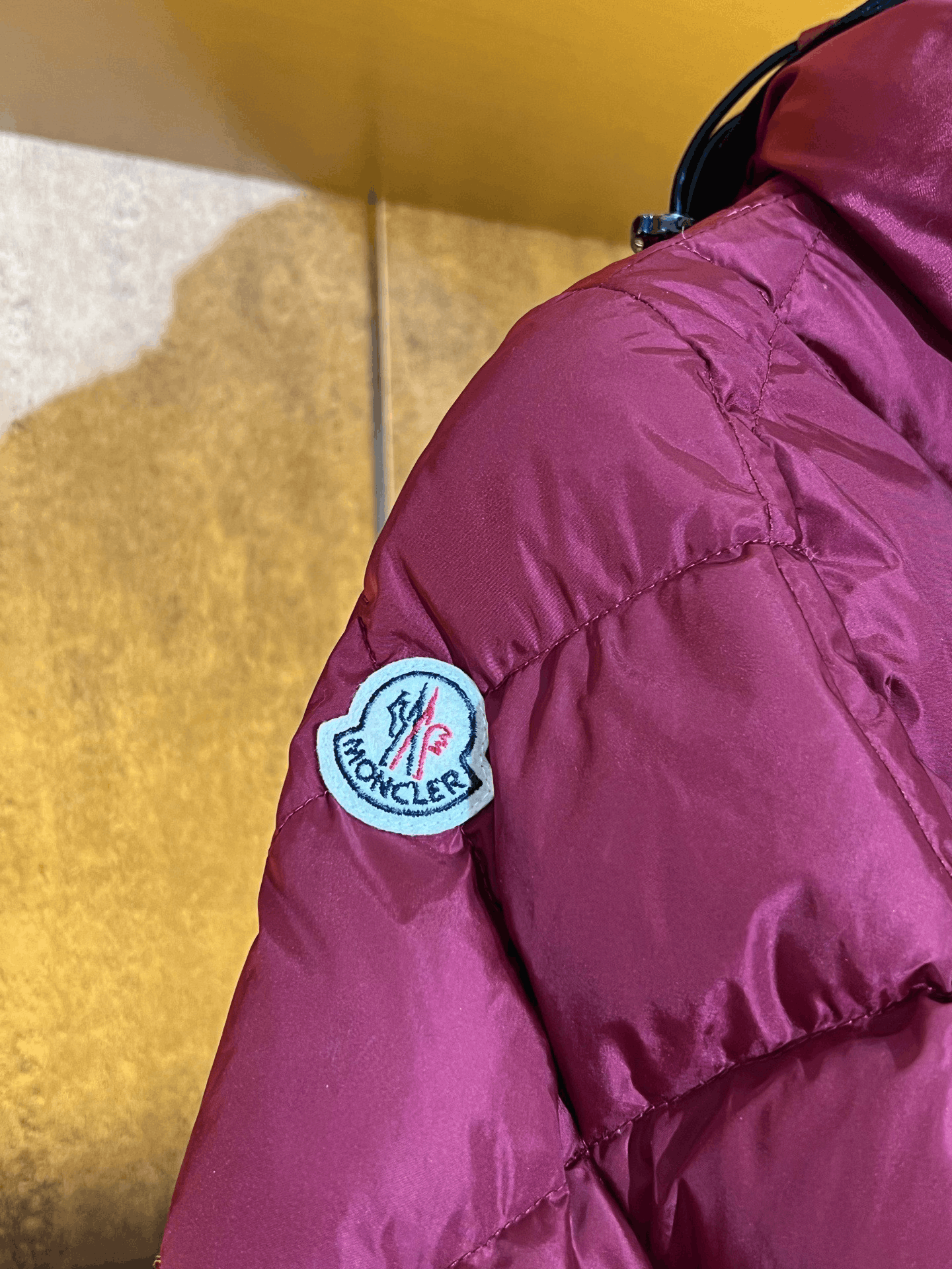 Moncler Moncler Down Red Down Jacket M Women Size M / US 6-8 / IT 42-44 - 3 Thumbnail