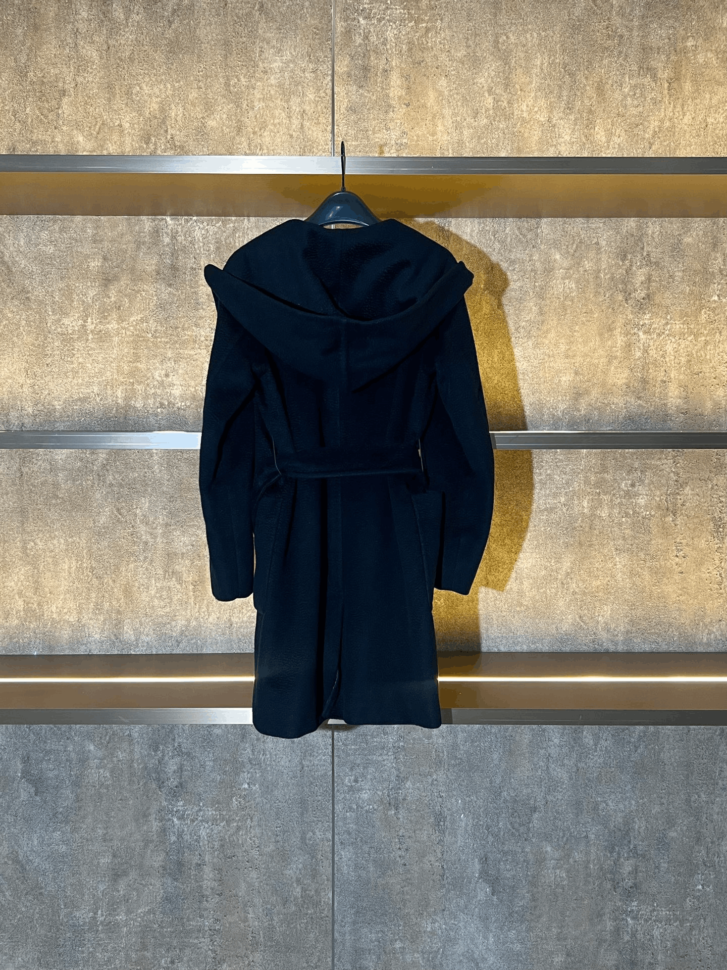 Max Mara Max Mara Coat M Women Size M / US 6-8 / IT 42-44 - 2 Thumbnail