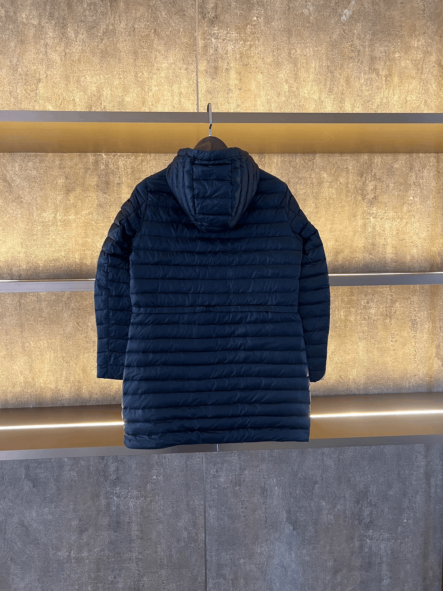 Moncler Moncler Down Down Jacket M Women Size M / US 6-8 / IT 42-44 - 2 Thumbnail