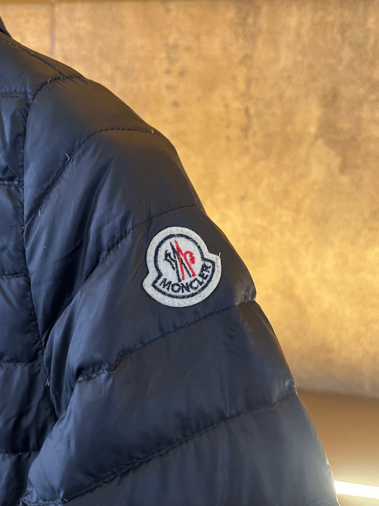 Moncler Moncler Down Down Jacket M Women Size M / US 6-8 / IT 42-44 - 3 Thumbnail