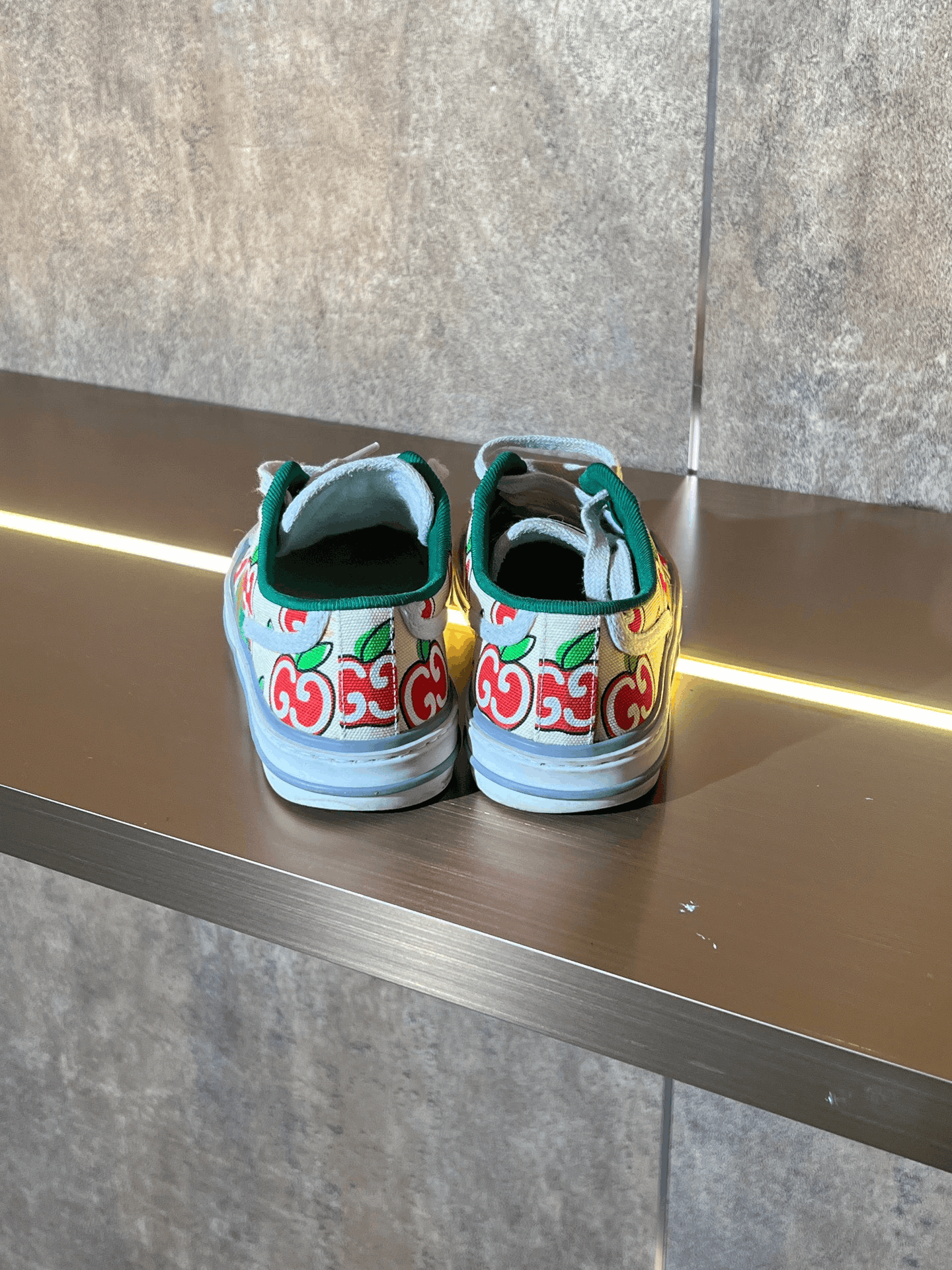 Gucci Gucci Lowtop Sneakers us_5 Women Size US 5 / IT 35 - 5 Thumbnail