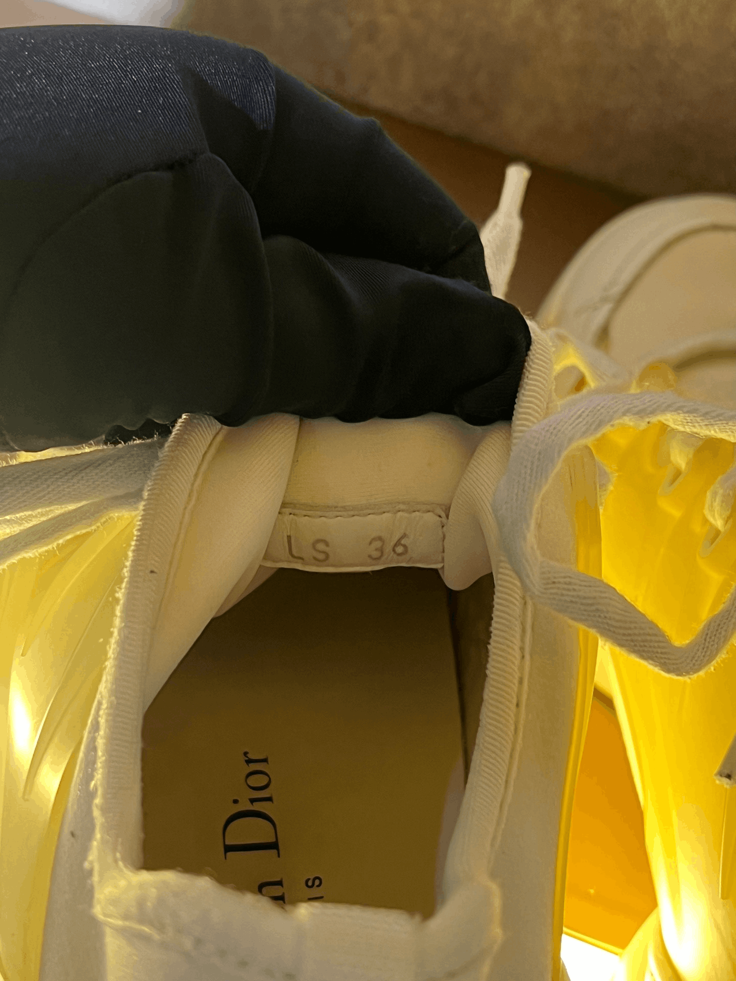 Dior Dior White Lowtop Sneakers us_6 Women Size US 6 / IT 36 - 8 Thumbnail