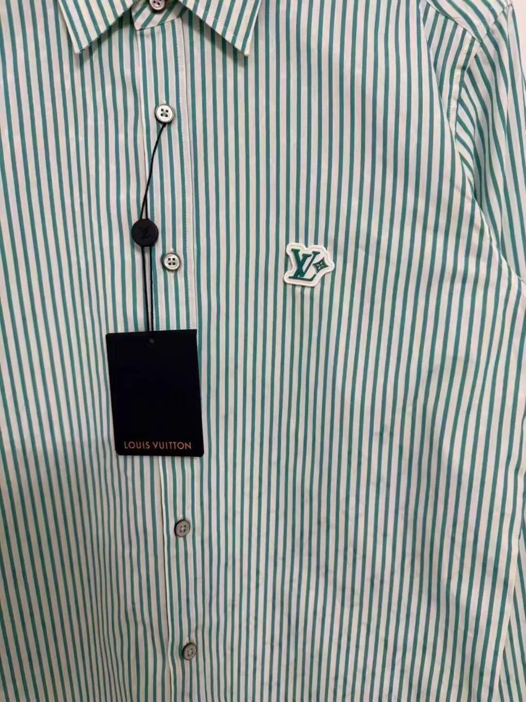 Louis Vuitton Louis Vuitton Striped Green Shirt m Men Size US M / EU 48-50 / 2 - 2 Thumbnail
