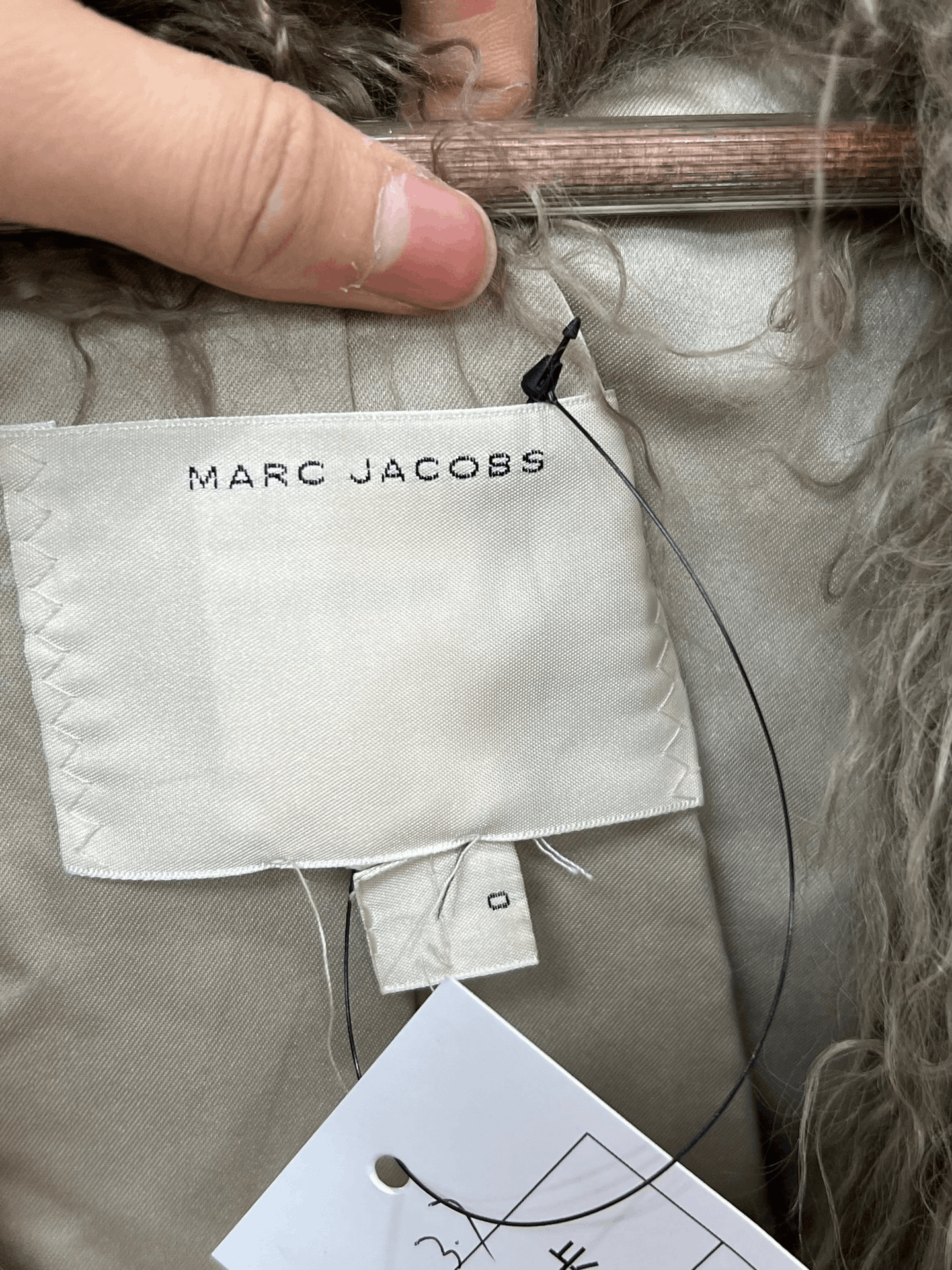 Marc Jacobs Marc Jacobs Fur Vest S Women Size S / US 4 / IT 40 - 4 Thumbnail
