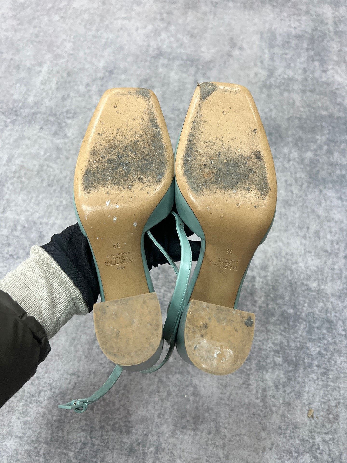 Valentino Valentino Sandals us_8-5 Women Size US 8.5 / IT 38.5 - 7 Thumbnail