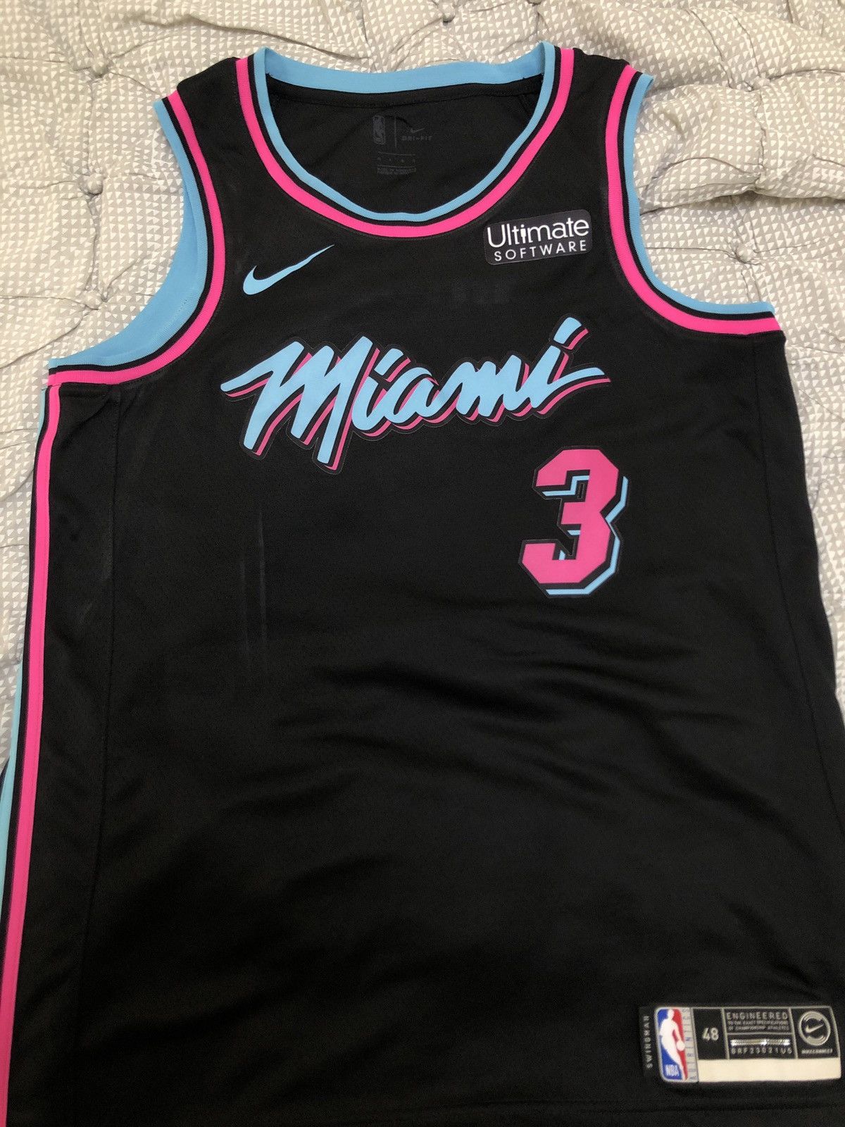 Nike Miami Heat Vice Jersey D. Wade Size US L / EU 52-54 / 3 - 1 Preview
