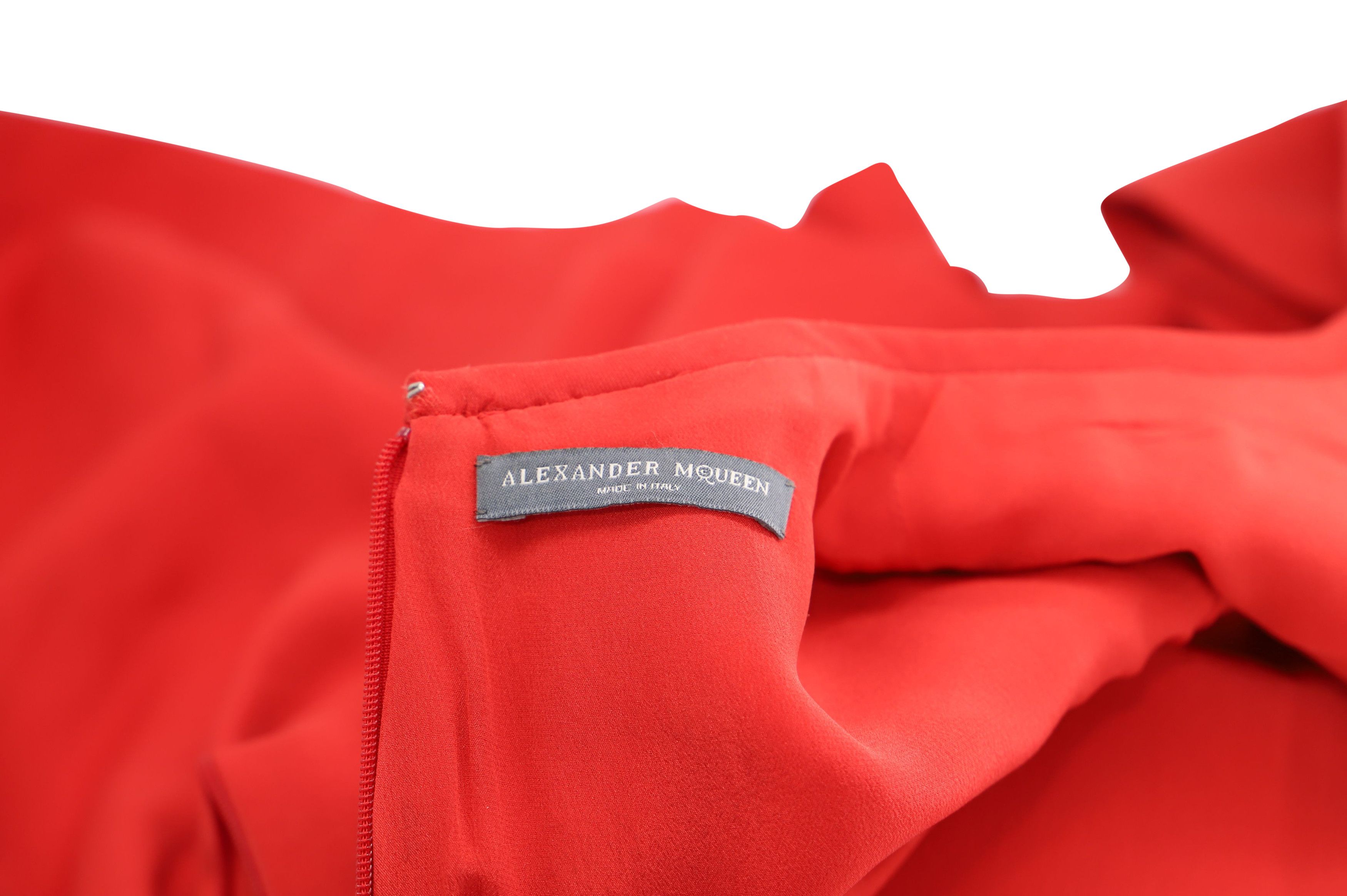 Alexander McQueen Alexander McQueen Drop Waist Dress in Red Wool Size S / US 4 / IT 40 - 3 Thumbnail