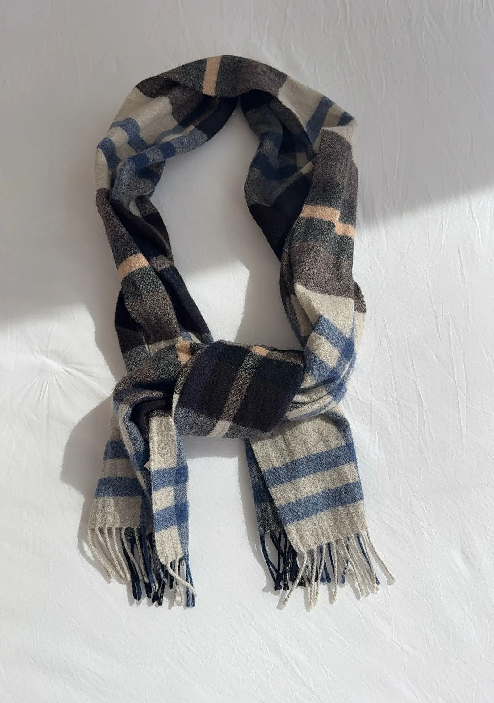 Uniqlo Uniqlo Scarf Size ONE SIZE - 2 Thumbnail