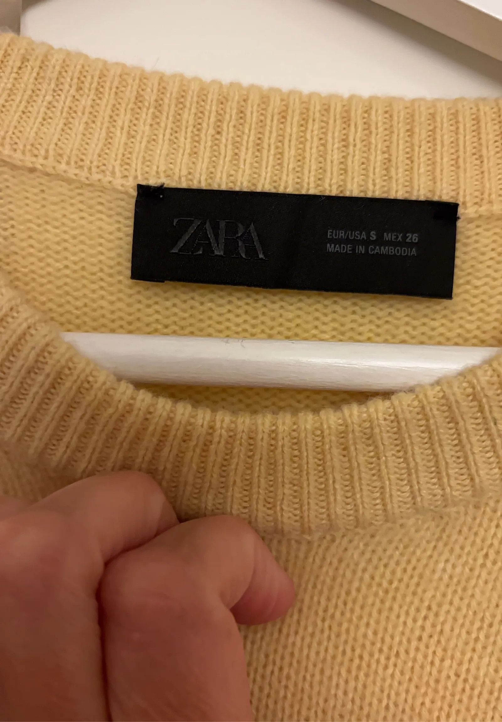 Zara Zara Sweater Size S / US 4 / IT 40 - 2 Thumbnail