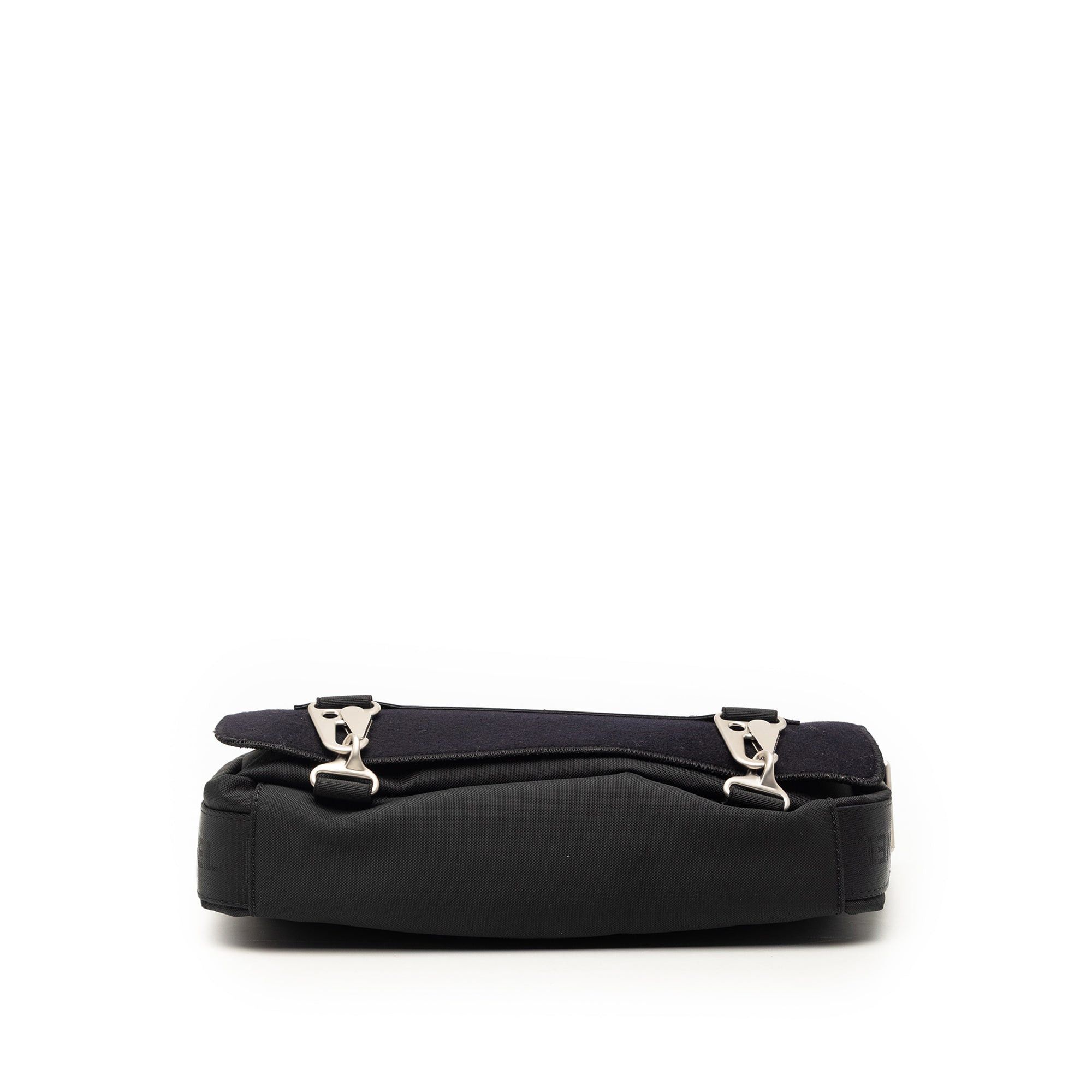 Chanel Nylon Sport Line Crossbody Size ONE SIZE - 3 Thumbnail