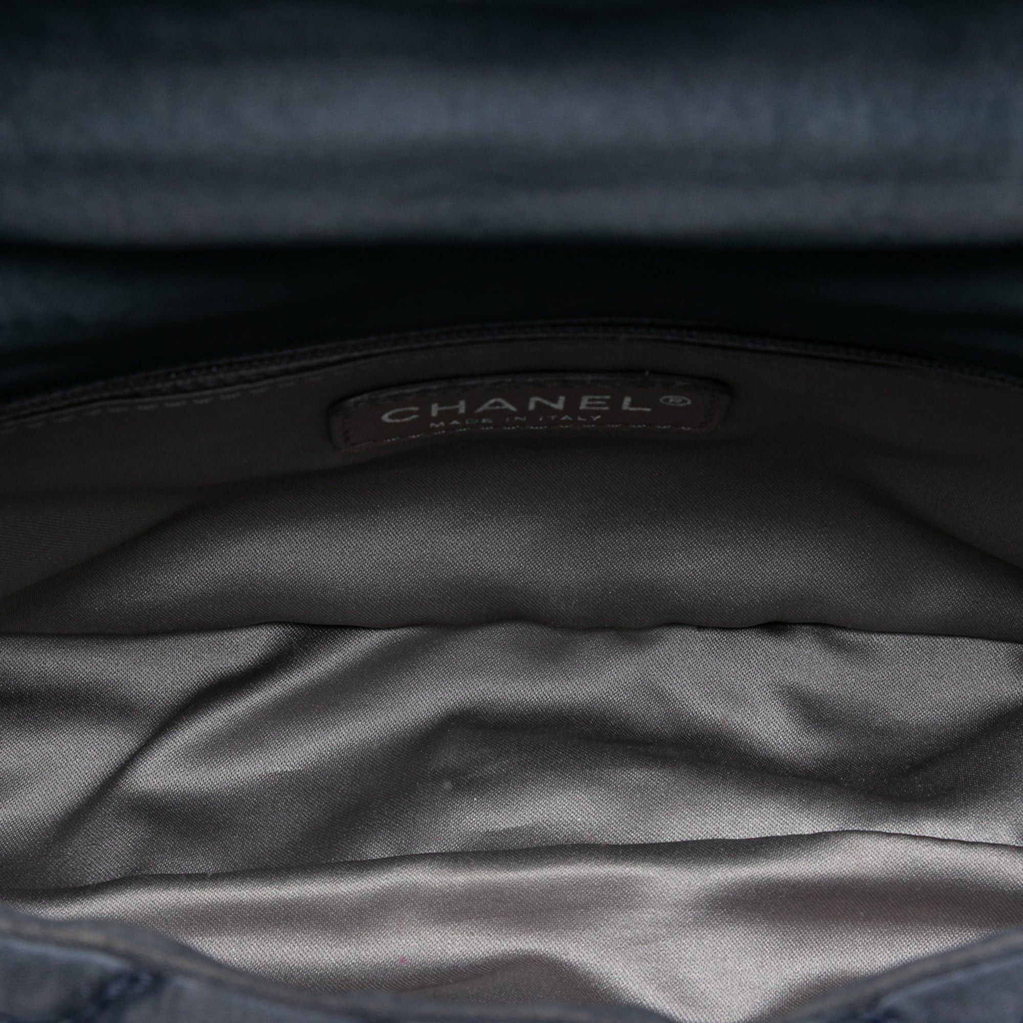 Chanel Medium CC Quilted Satin Single Flap Size ONE SIZE - 4 Thumbnail