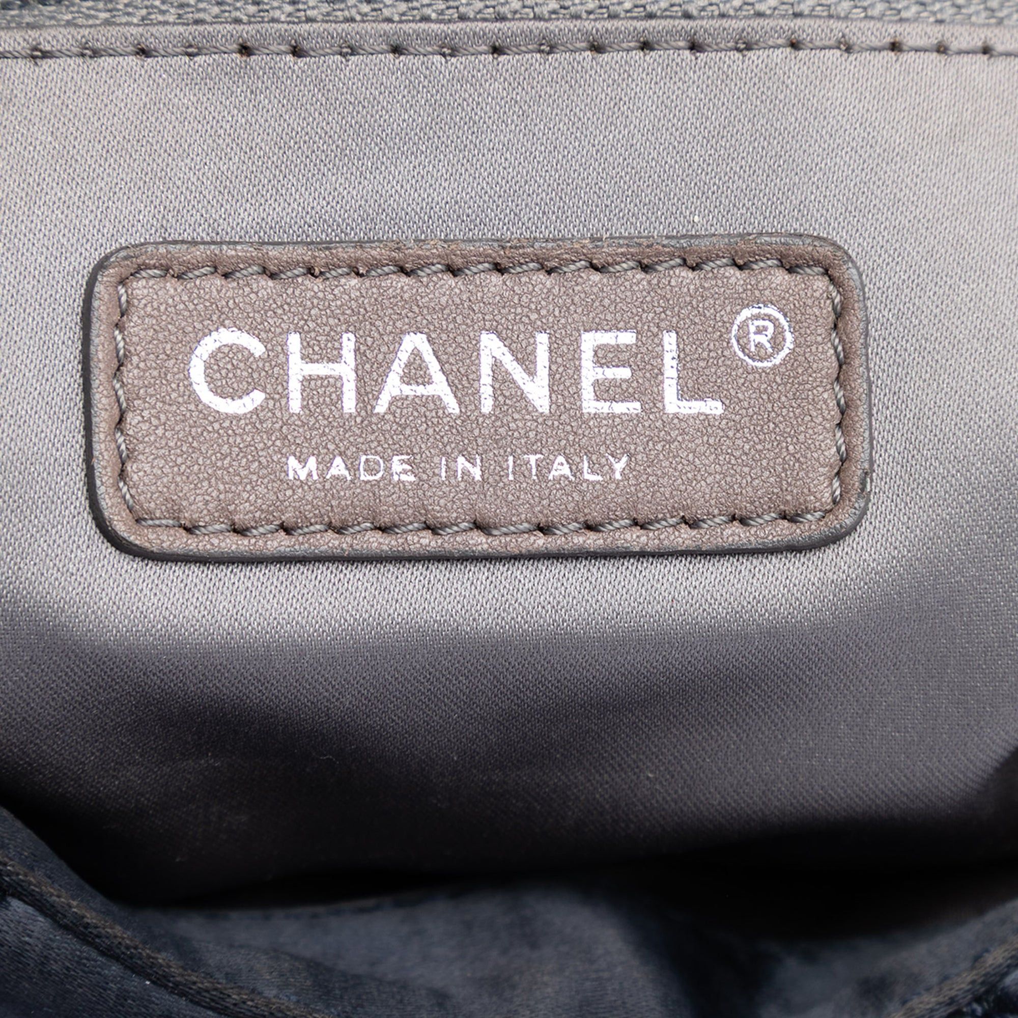 Chanel Medium CC Quilted Satin Single Flap Size ONE SIZE - 5 Thumbnail