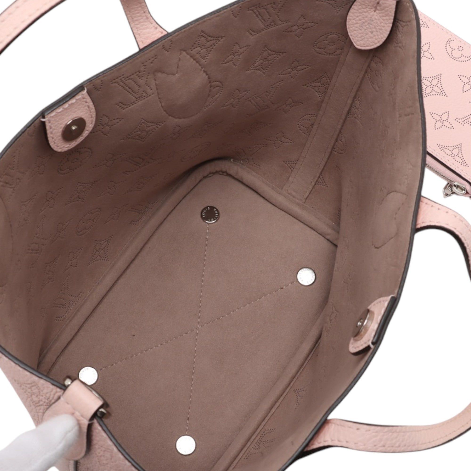 Louis Vuitton Monogram Mahina Blossom PM Size ONE SIZE - 3 Thumbnail
